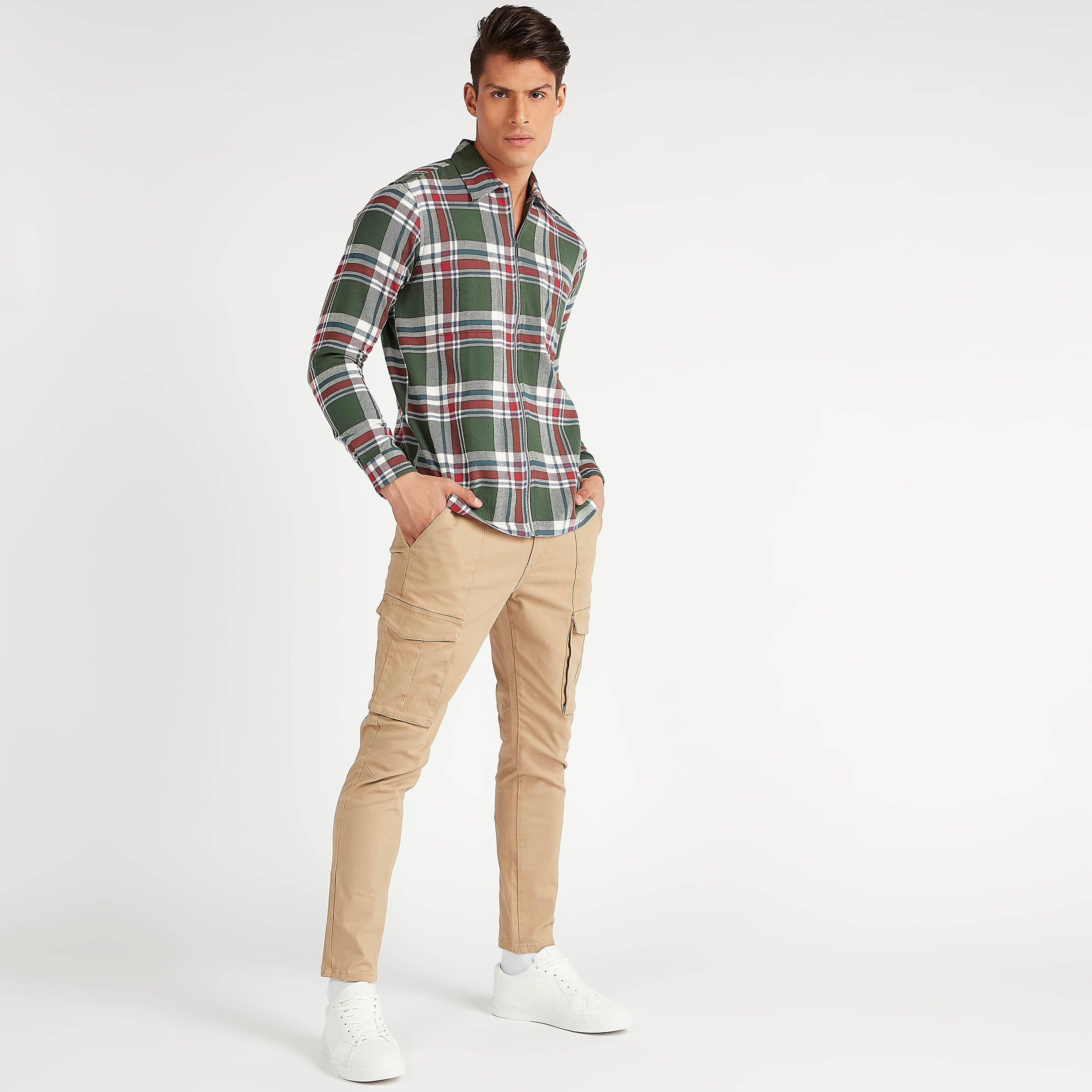 Sustainable Iconic Mid-Rise Cargo Pants with Button Closure-men-clothing-bottoms-trousersandchinos-trousers-image-2