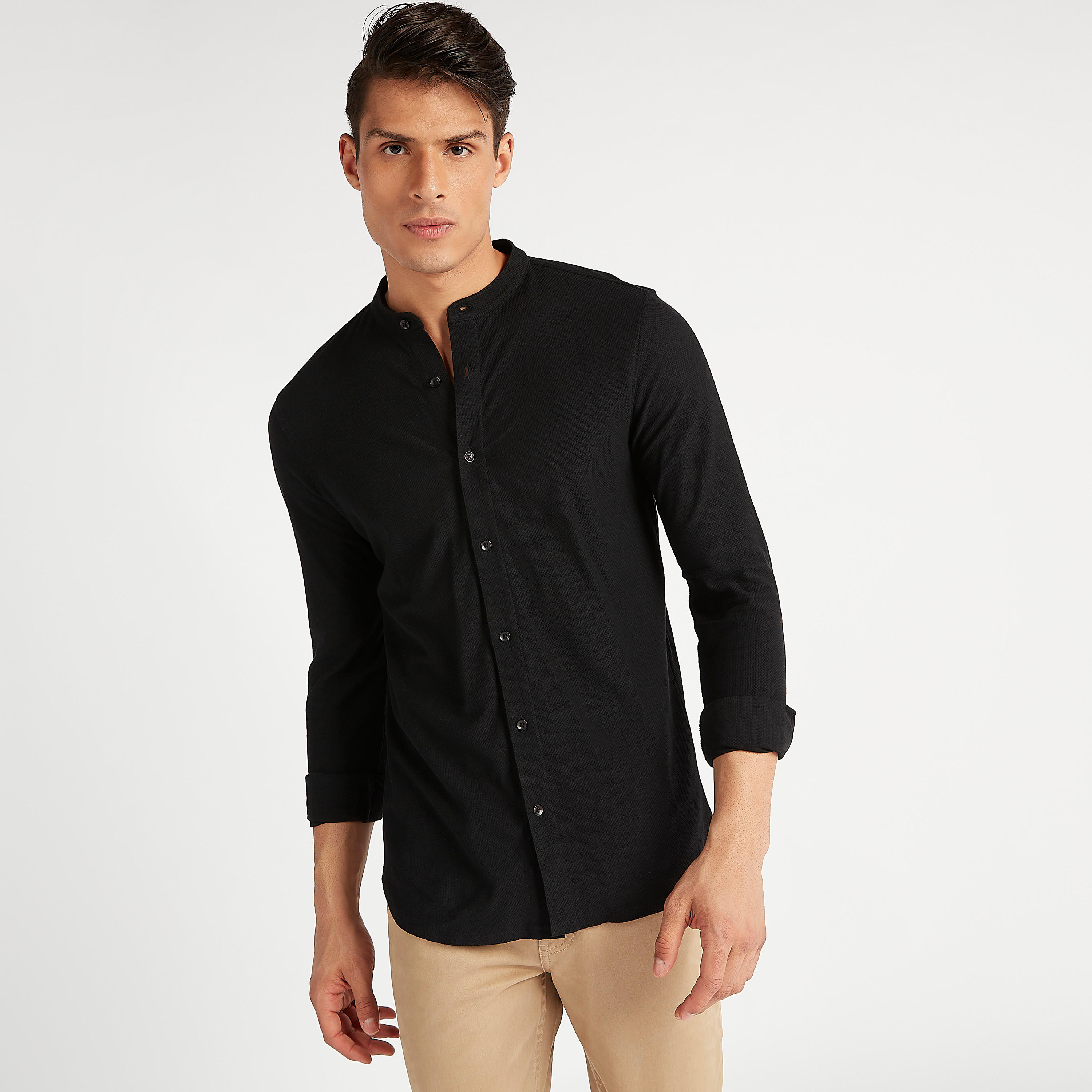 قميص بارز الملمس بياقة ماندارين من آيكونيك-men-clothing-shirts-image-6