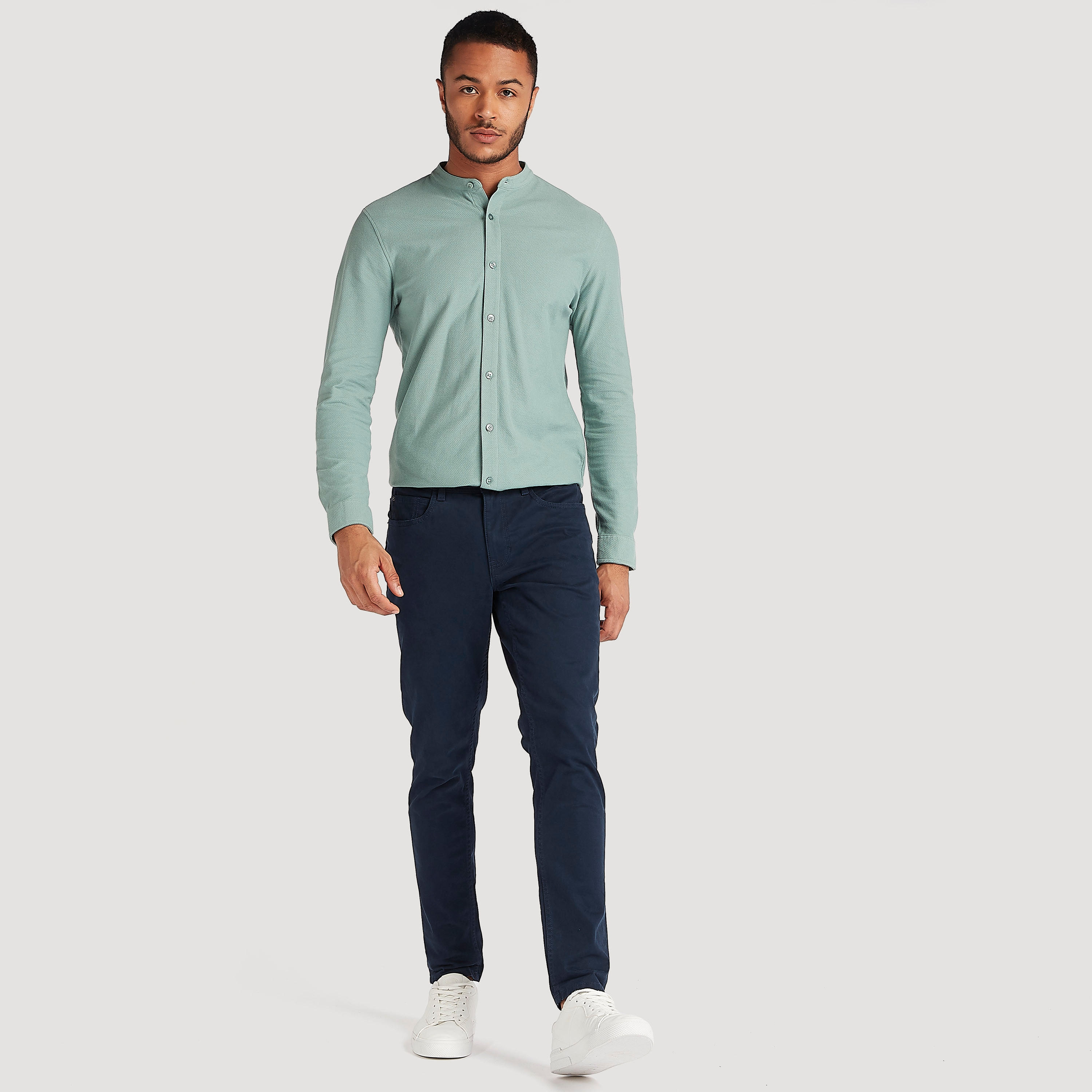 قميص بارز الملمس بياقة ماندارين من آيكونيك-men-clothing-shirts-image-2