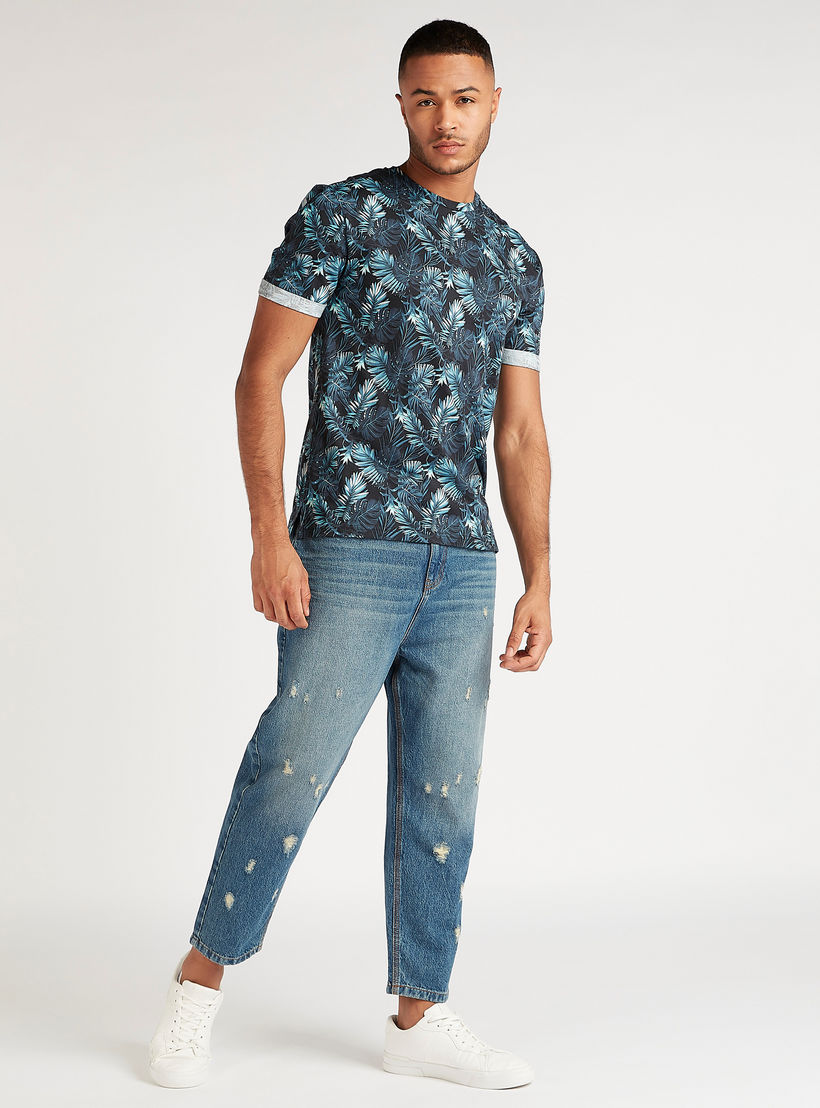 Iconic Ripped Jeans with Button Closure and Pocket-men-clothing-bottoms-jeans-image-2