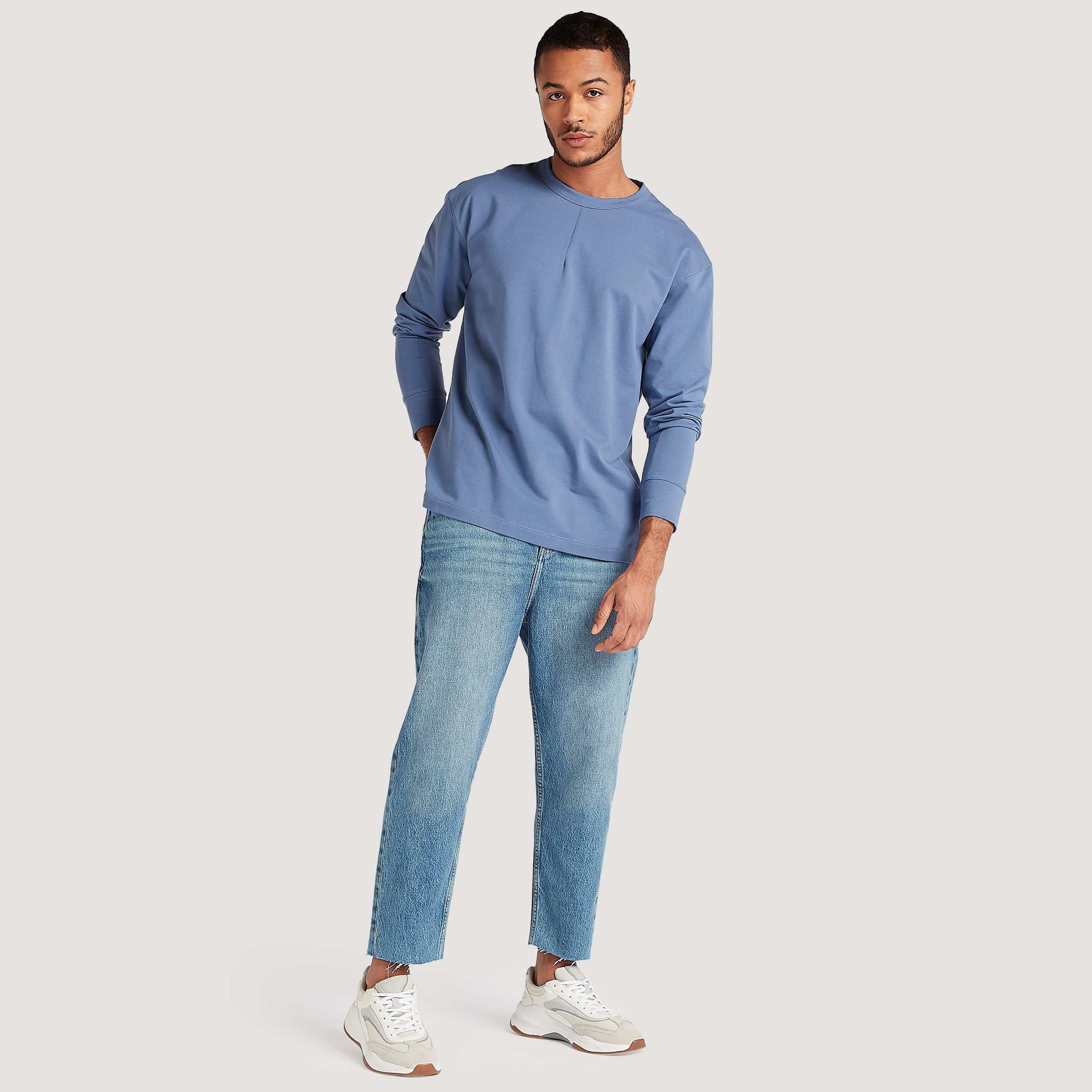 سويت شيرت سادة بياقة ضيقة وأكمام طويلة من آيكونيك-men-winterwear-hoodiesandsweatshirts-image-2
