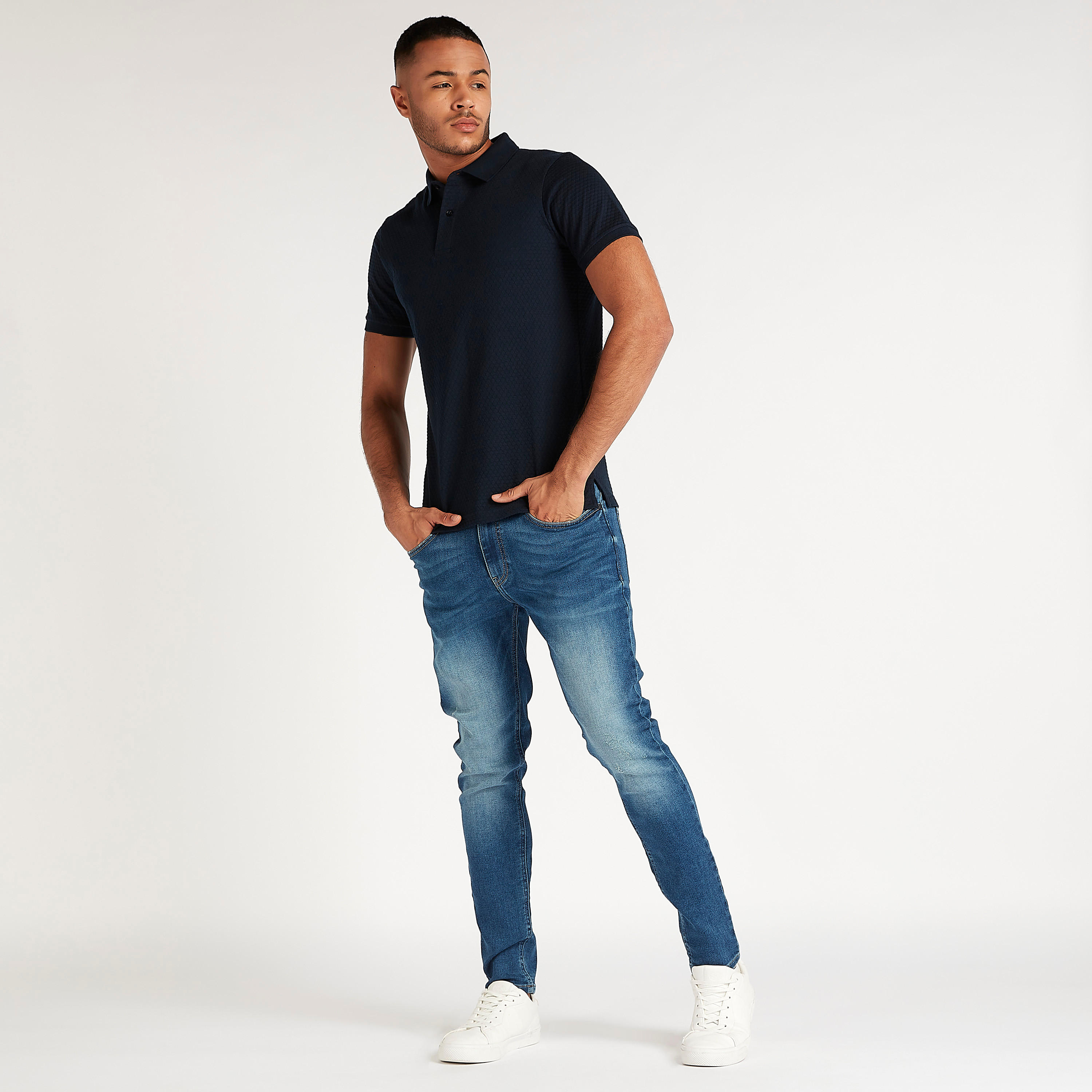 بنطلون جينز بزر إغلاق وجيوب من آيكونيك-men-clothing-bottoms-jeans-image-3
