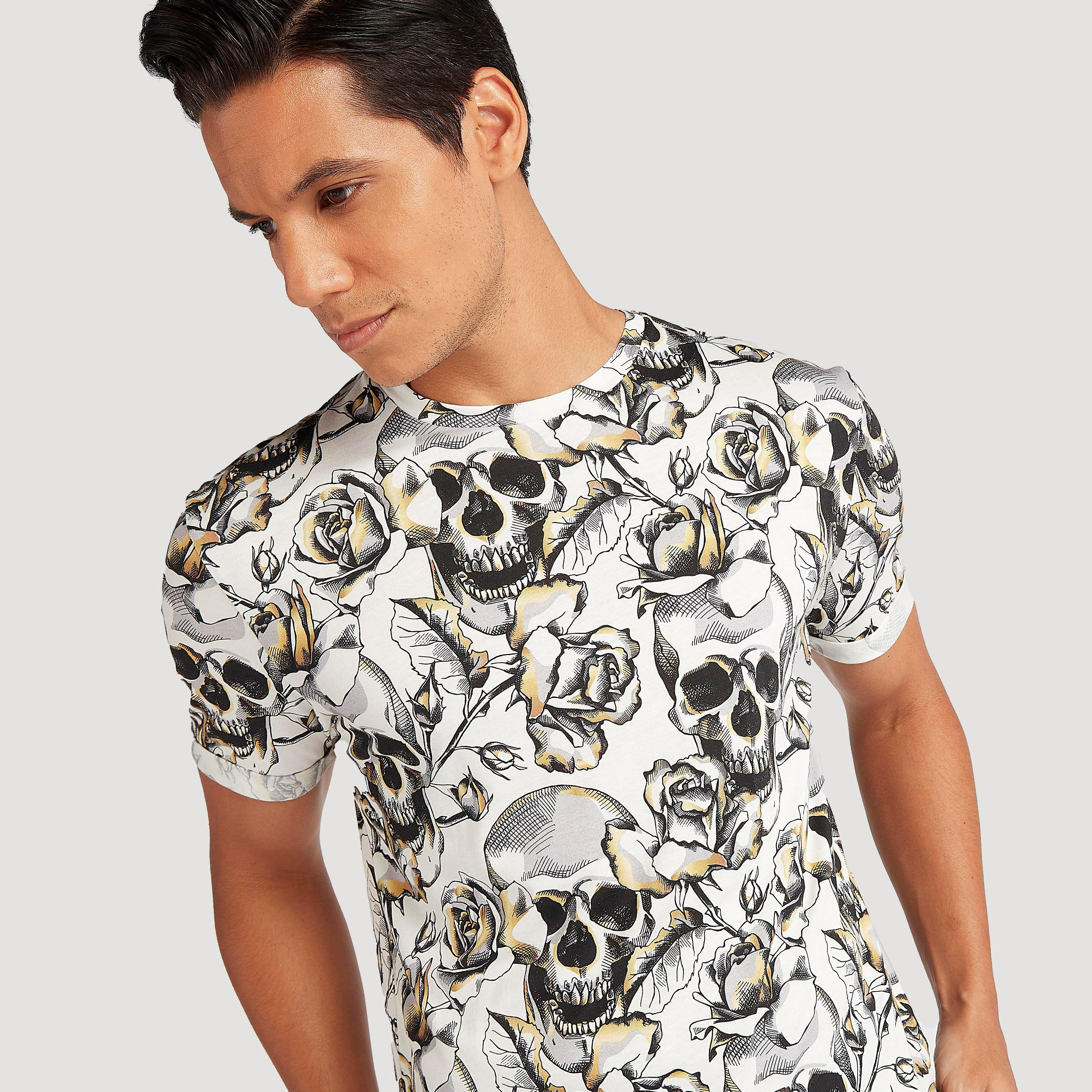 تيشيرت بياقة ضيّقة وأكمام قصيرة وطبعات من آيكونيك-men-clothing-tshirtsandpolos-tshirts-image-1