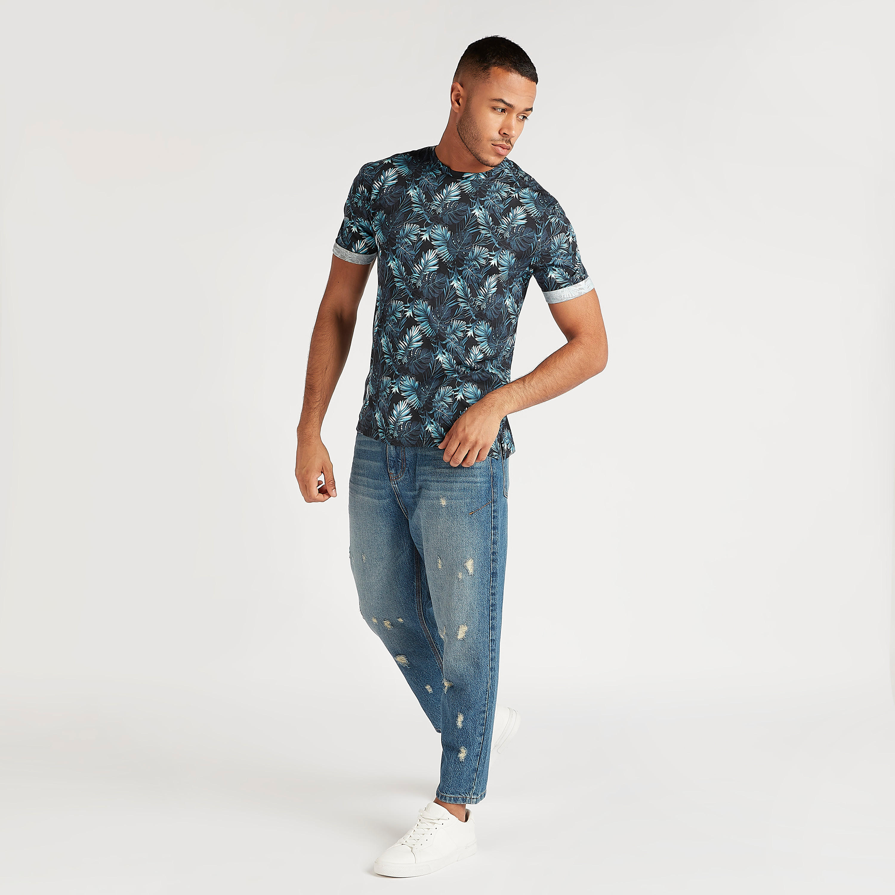 Iconic Tropical Print Crew Neck T-shirt with Short Sleeves-men-clothing-tshirtsandpolos-tshirts-image-2