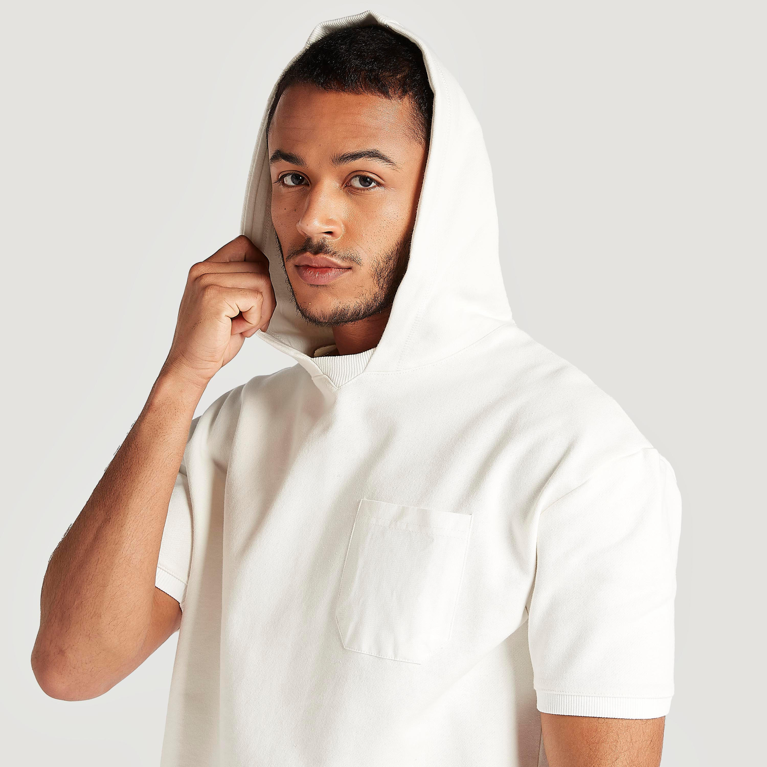 هودي مستدام سادة بأكمام قصيرة من آيكونيك-men-winterwear-hoodiesandsweatshirts-image-3