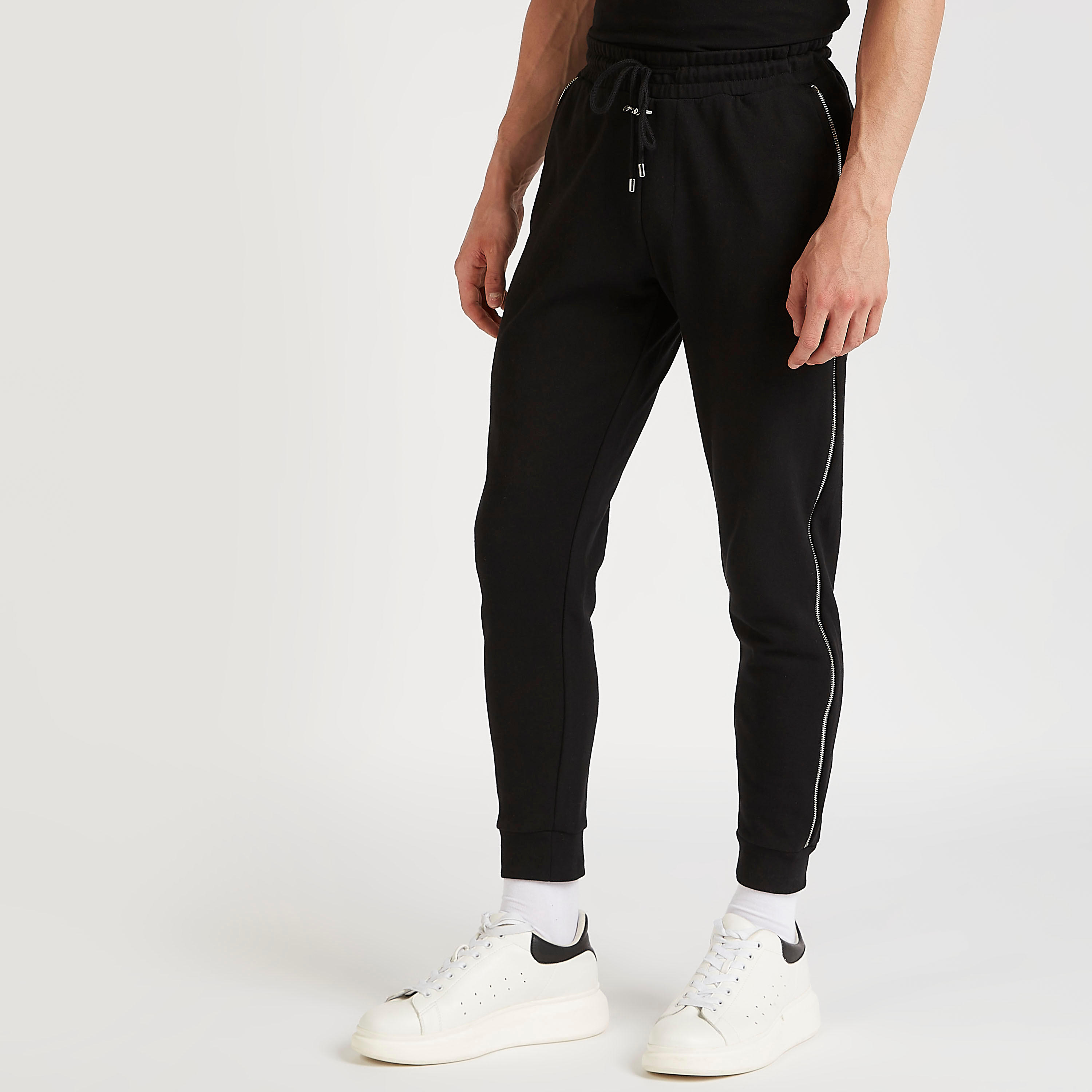 بنطلون رياضي بقصة سليم وخصر مرن وتفاصيل سحّاب من آيكونيك-men-clothing-bottoms-joggers-image-1