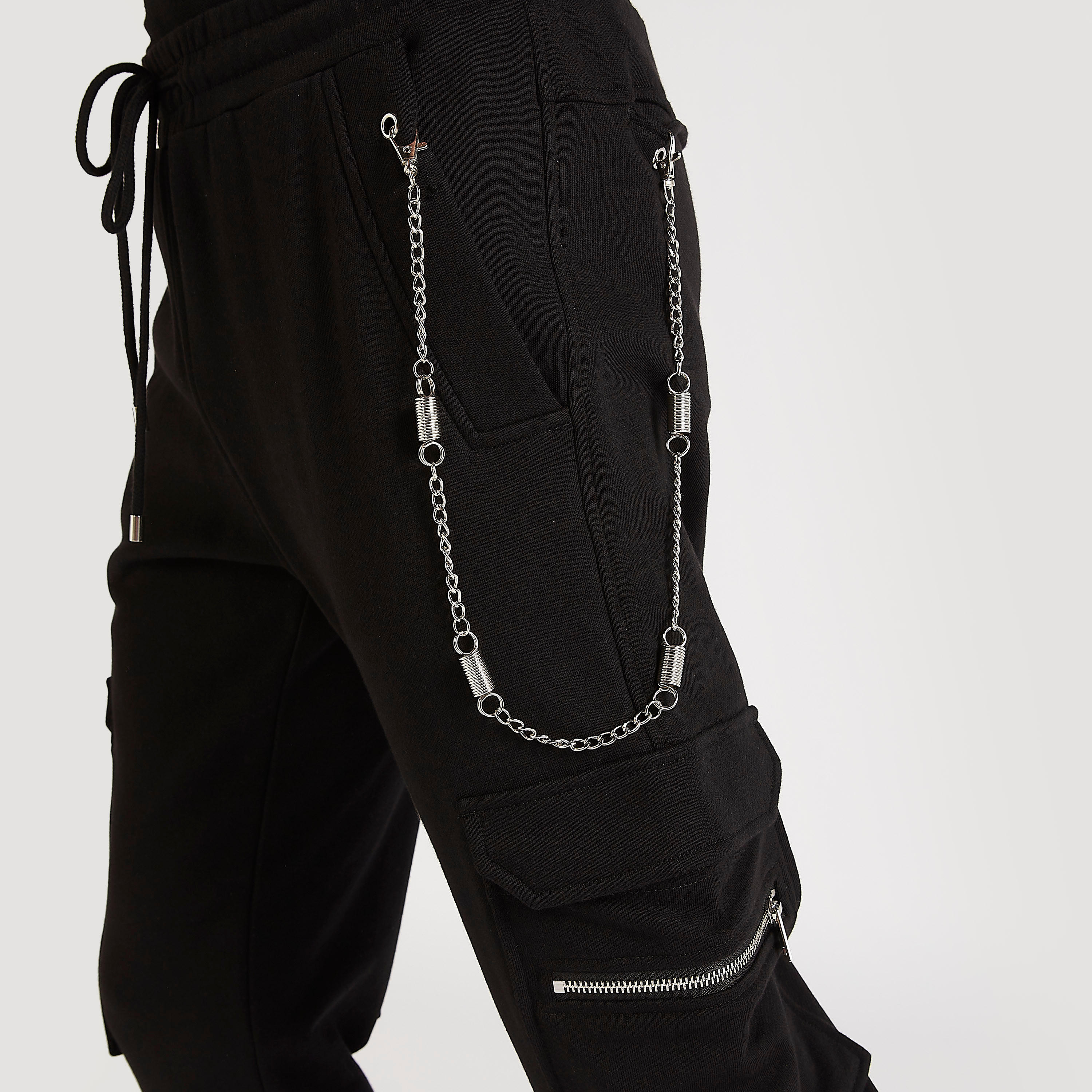 بنطلون رياضي سليم فيت بخصر فليكسي وتفاصيل سلسلة من آيكونيك-men-clothing-bottoms-joggers-image-3