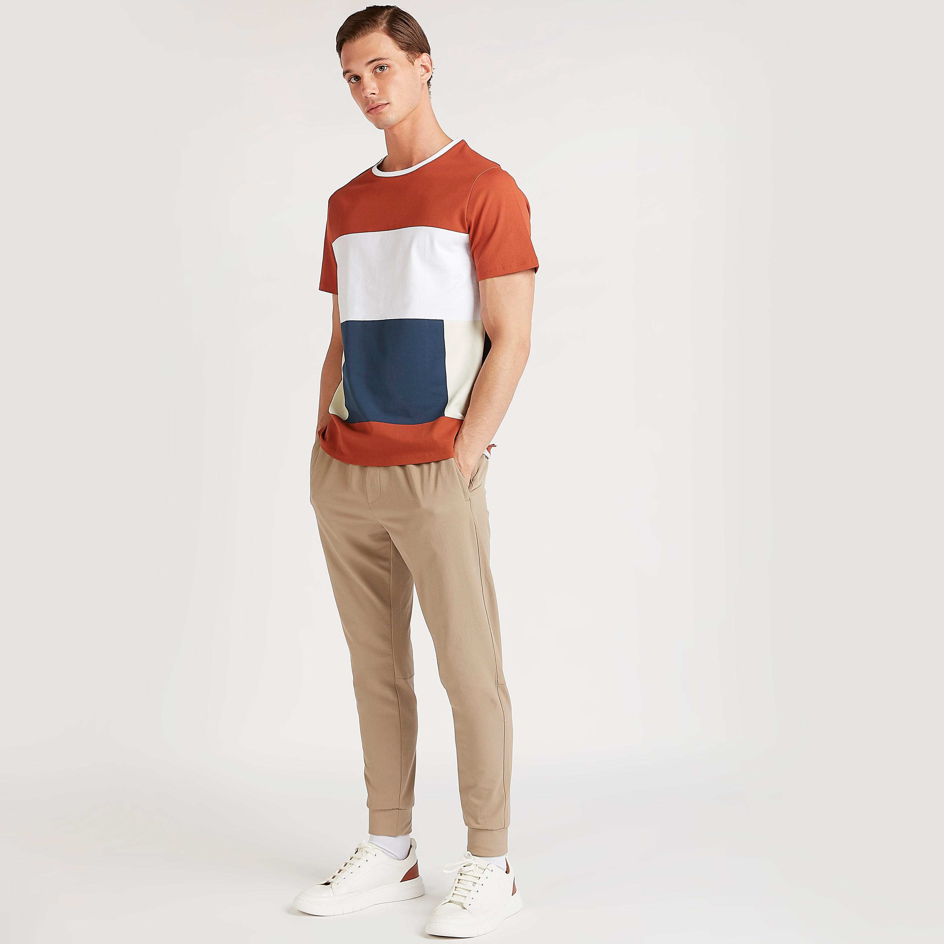 تيشيرت قوالب ملوّنة بياقة ضيّقة وأكمام قصيرة من آيكونيك-men-clothing-tshirtsandpolos-tshirts-image-3