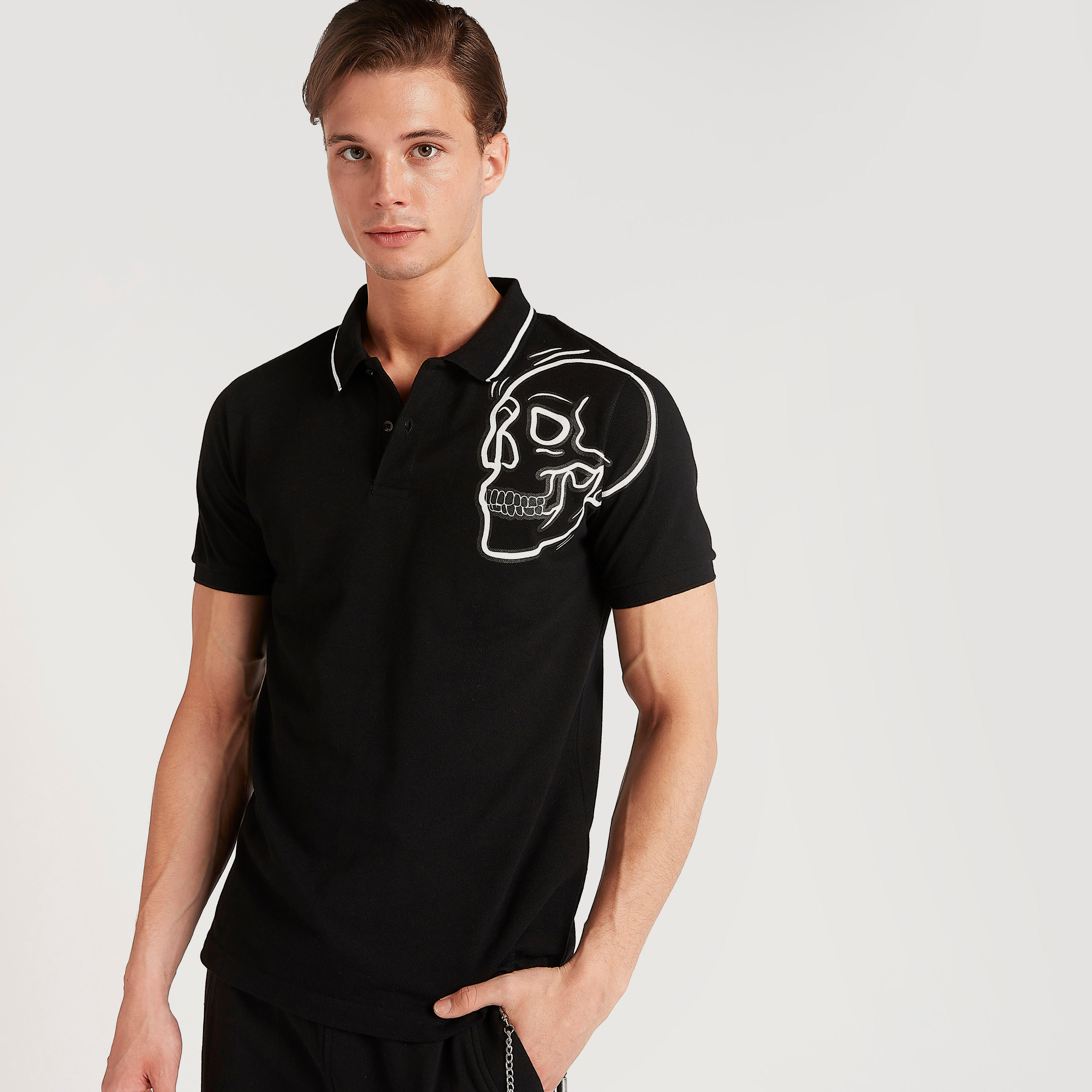 تيشيرت بولو بأكمام قصيرة وطبعات من آيكونيك-men-clothing-tshirtsandpolos-polos-image-5