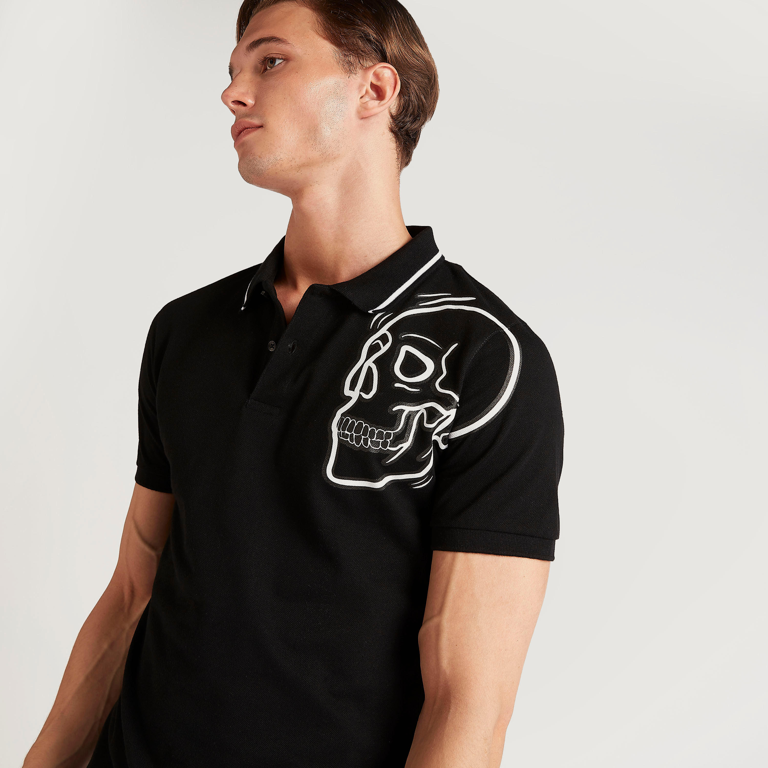 تيشيرت بولو بأكمام قصيرة وطبعات من آيكونيك-men-clothing-tshirtsandpolos-polos-image-2
