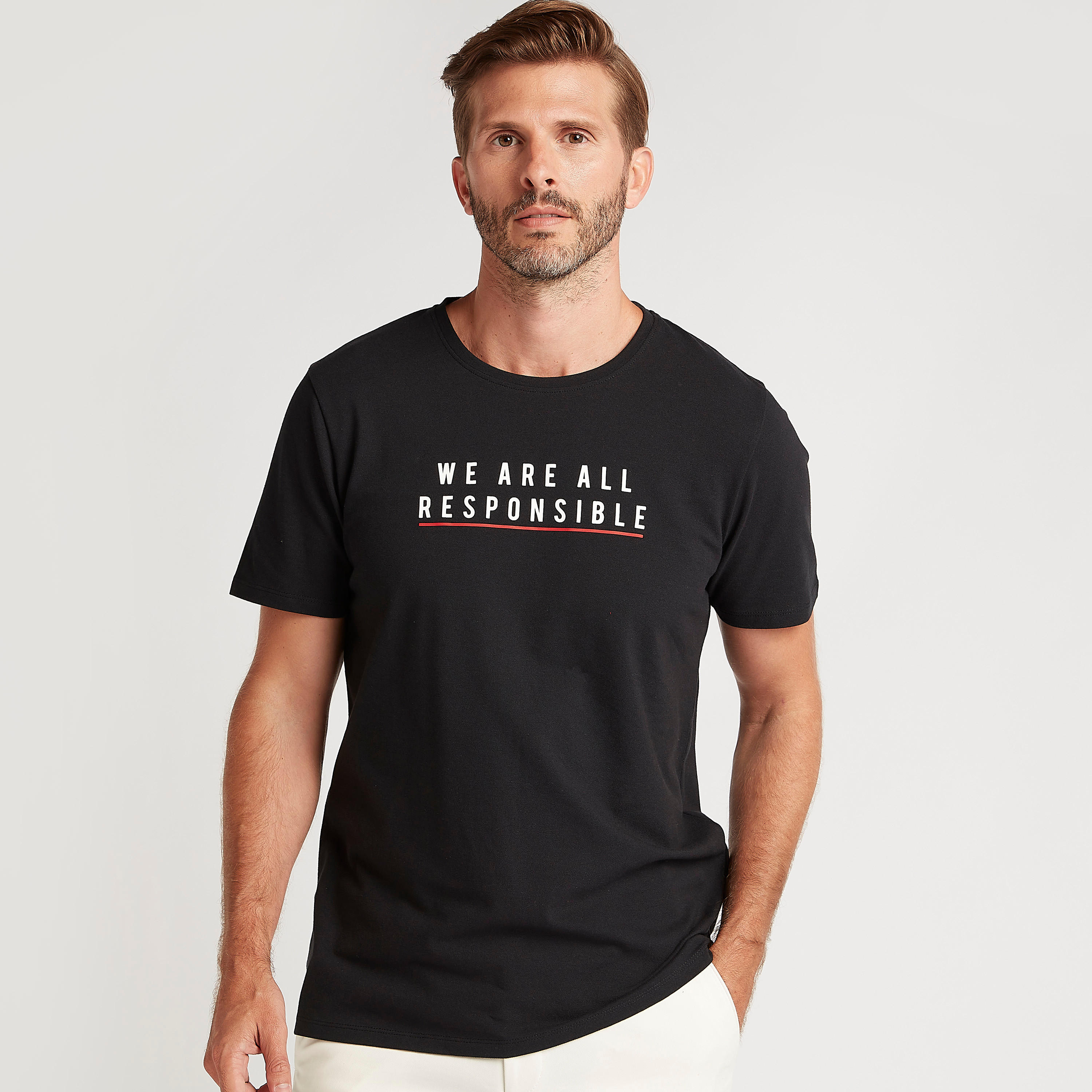تيشيرت بياقة ضيّقة وأكمام قصيرة وطبعات من آيكونيك-men-clothing-tshirtsandpolos-tshirts-image-1