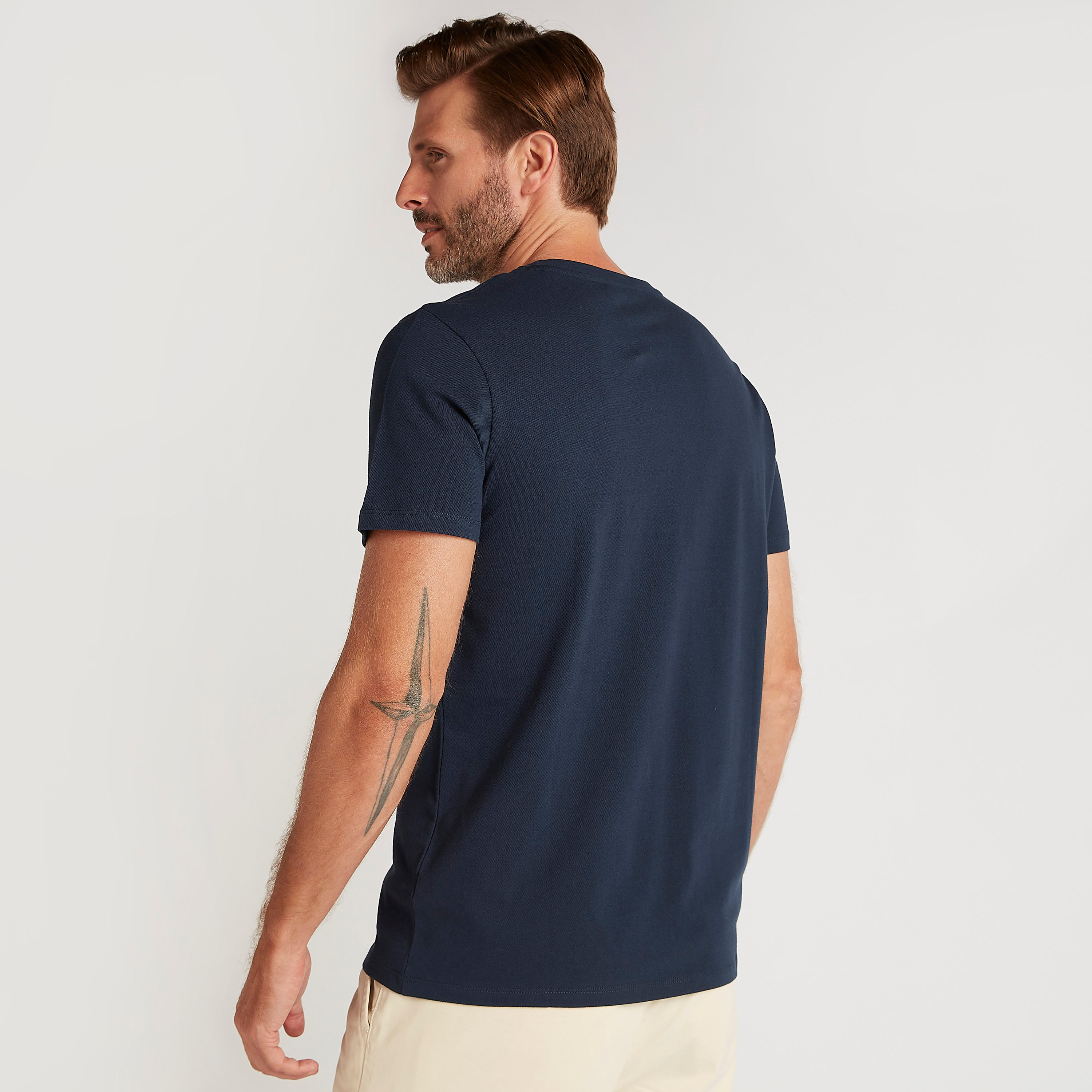 تيشيرت بياقة ضيّقة وأكمام قصيرة وطبعات من بوسيني-men-clothing-tshirtsandpolos-tshirts-image-4