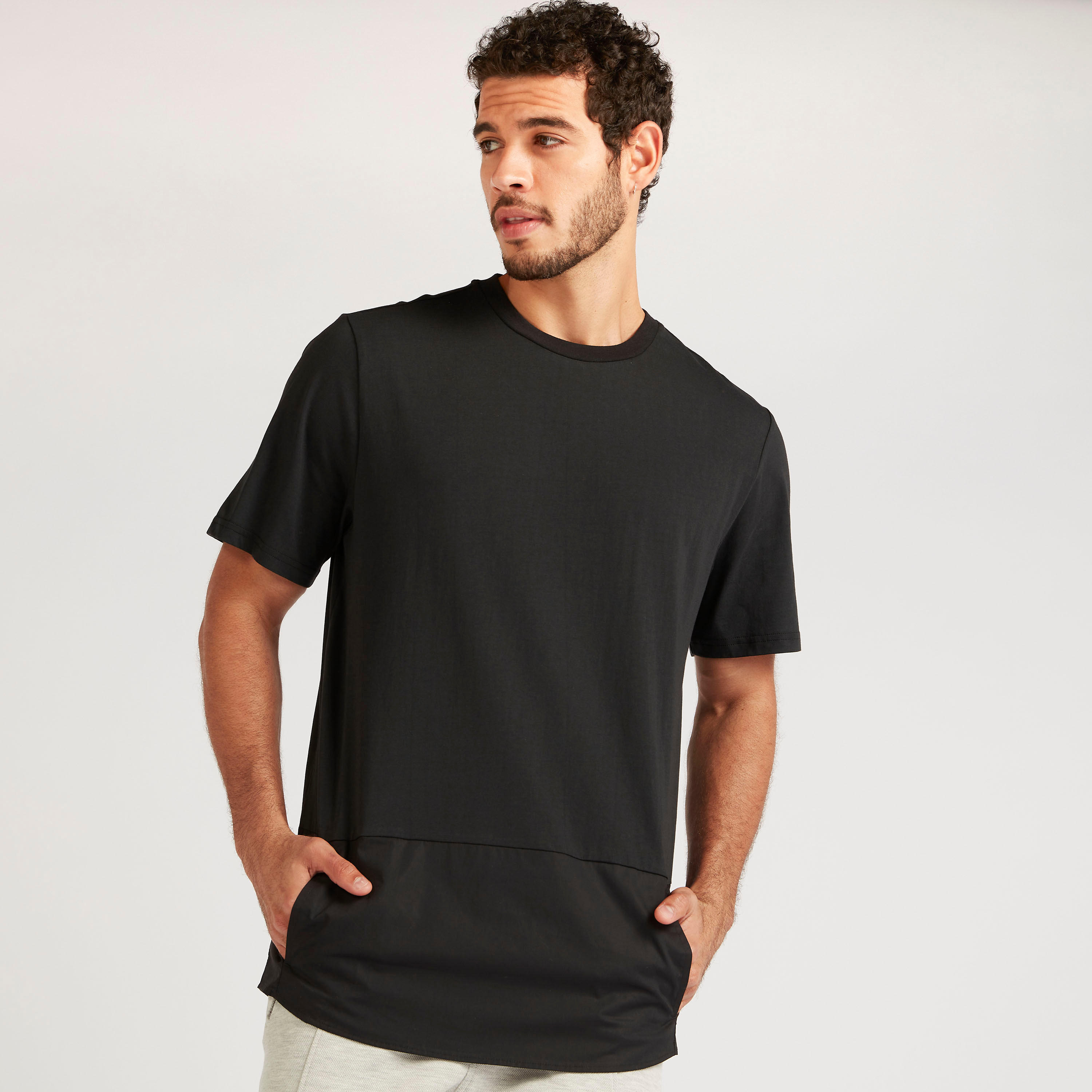 تيشيرت بياقة ضيّقة وأكمام قصيرة من آيكونيك-men-clothing-tshirtsandpolos-tshirts-image-5