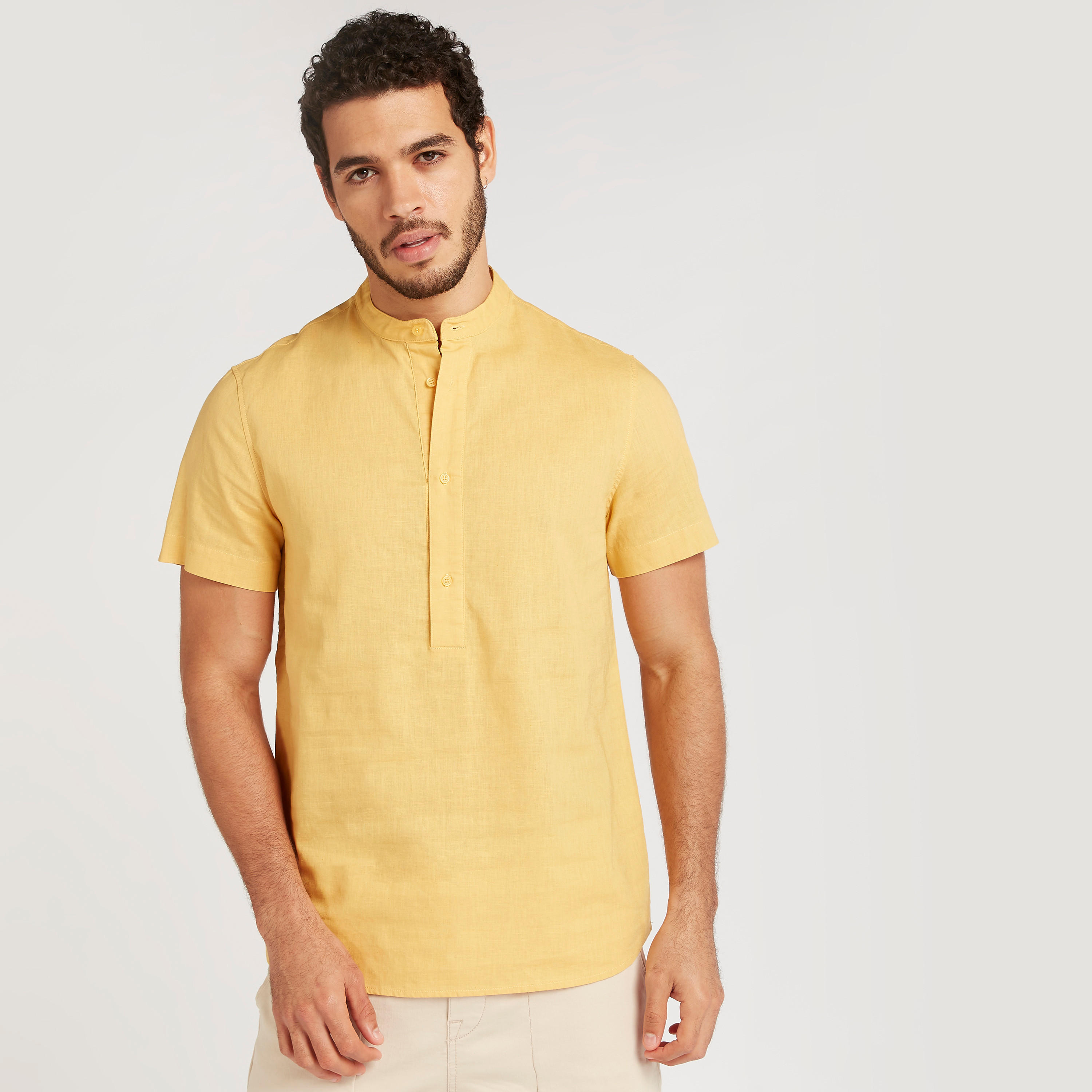 قميص بارز الملمس بقصّة سليم وياقة عادية من آيكونيك-men-clothing-shirts-image-13