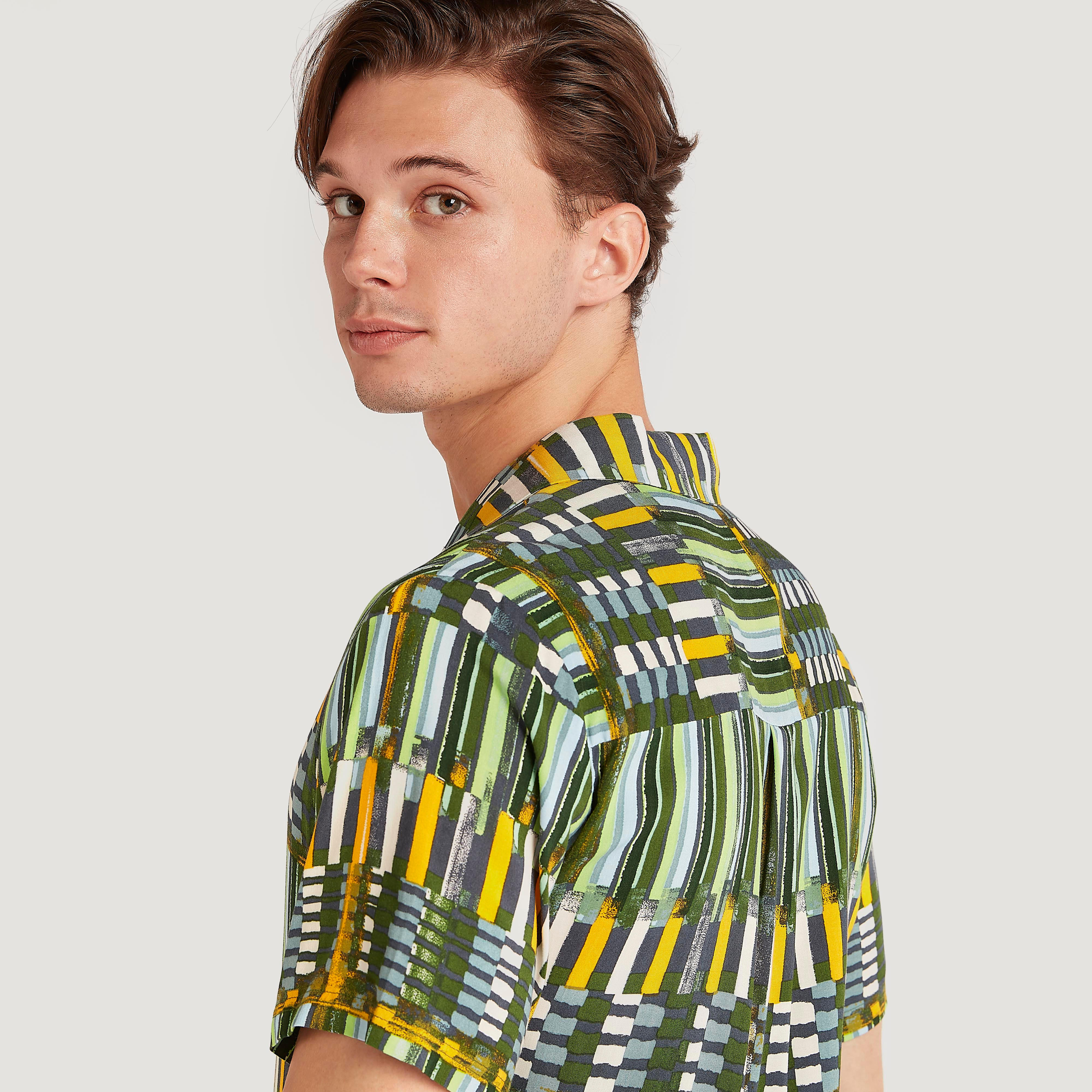 قميص بقصة سليم وأكمام قصيرة وطبعات من آيكونيك-men-clothing-shirts-image-5