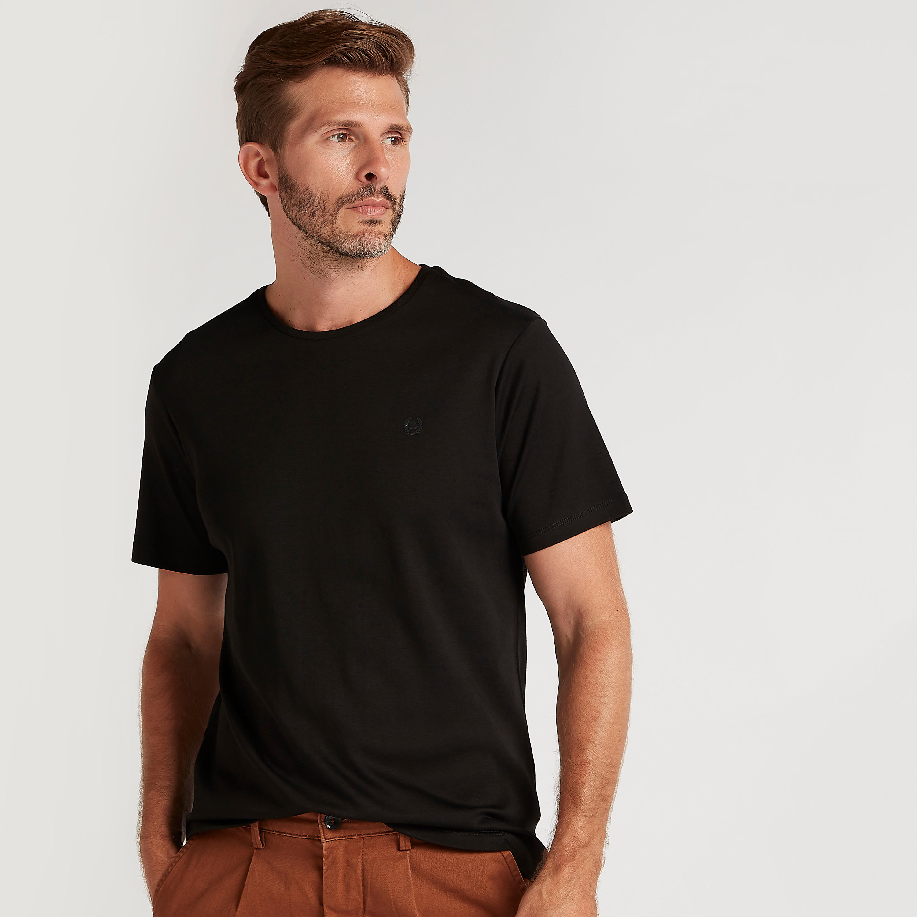 تيشيرت سادة بياقة ضيّقة وأكمام قصيرة من آيكونيك-men-clothing-tshirtsandpolos-tshirts-image-4