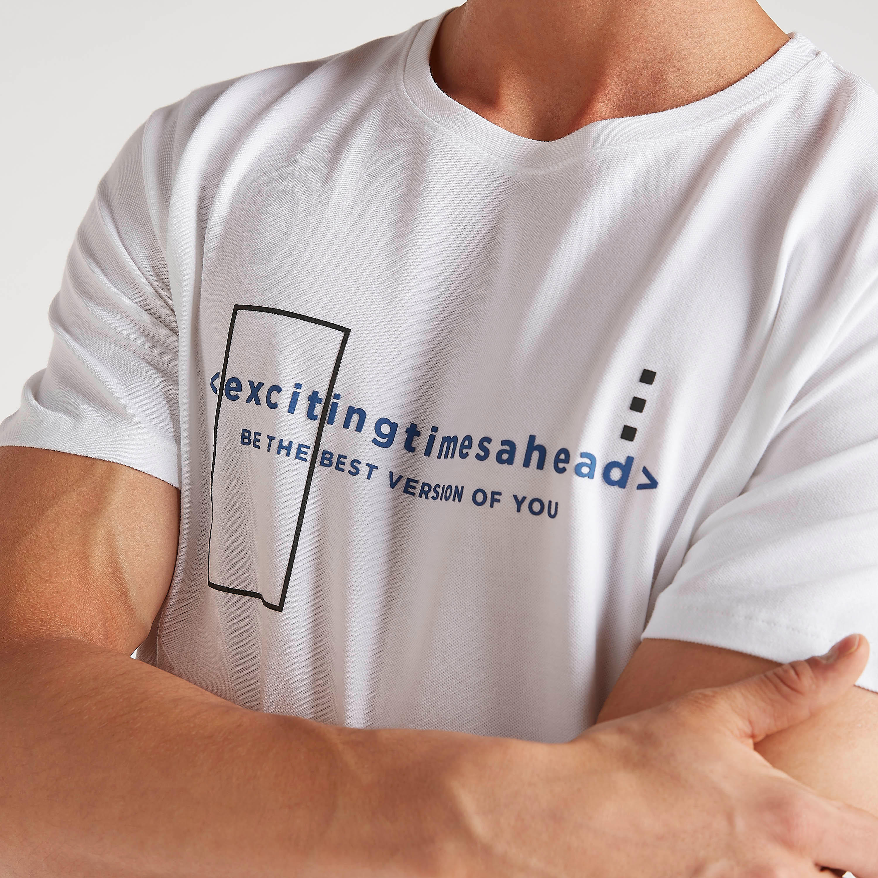 تيشيرت بياقة ضيّقة وأكمام قصيرة وطبعات من آيكونيك-men-clothing-tshirtsandpolos-tshirts-image-3