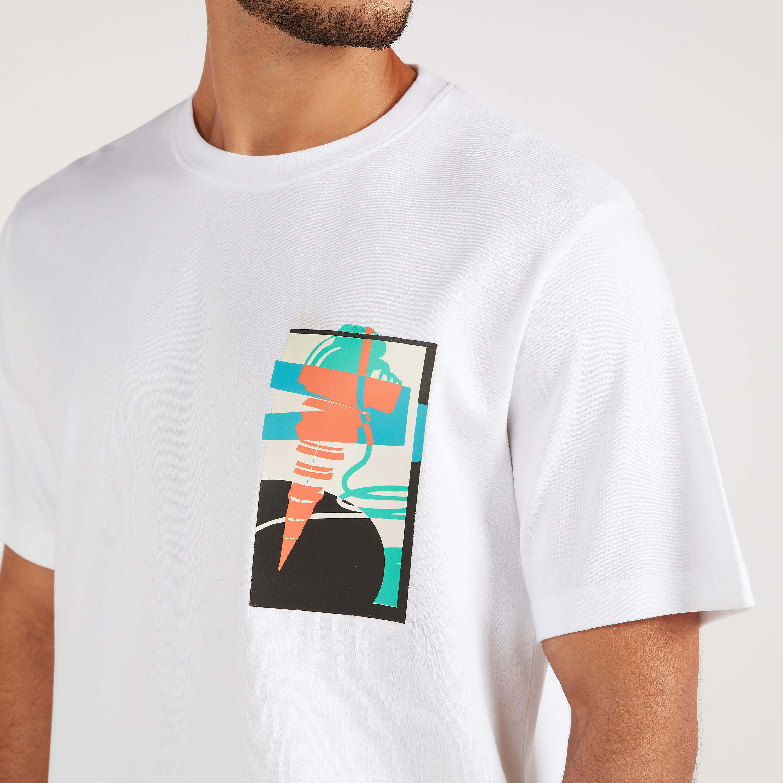 تيشيرت بياقة ضيّقة وأكمام قصيرة وطبعات من بوسيني-men-clothing-tshirtsandpolos-tshirts-image-3
