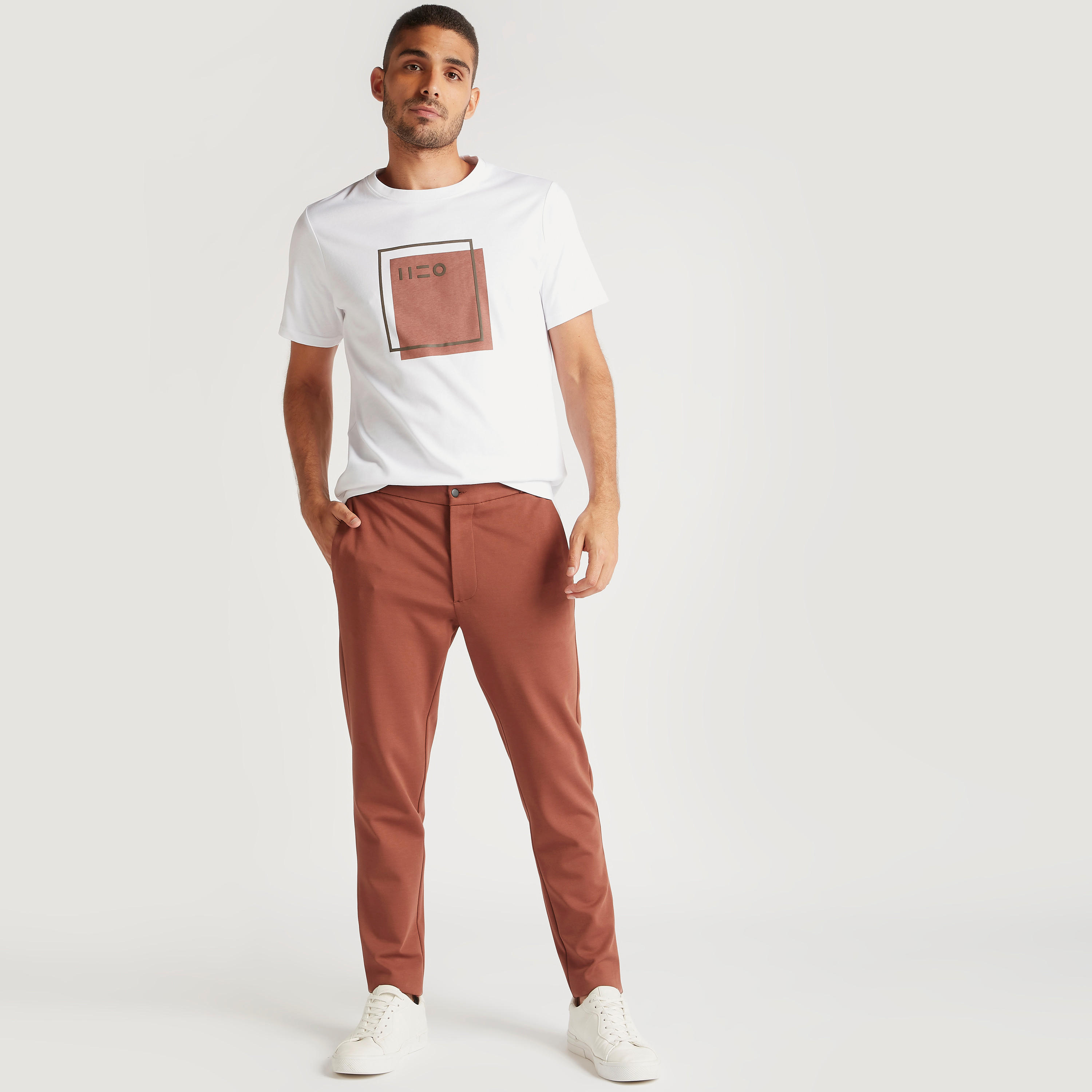 تيشيرت بطبعات بياقة ضيّقة من آيكونيك-men-clothing-tshirtsandpolos-tshirts-image-3