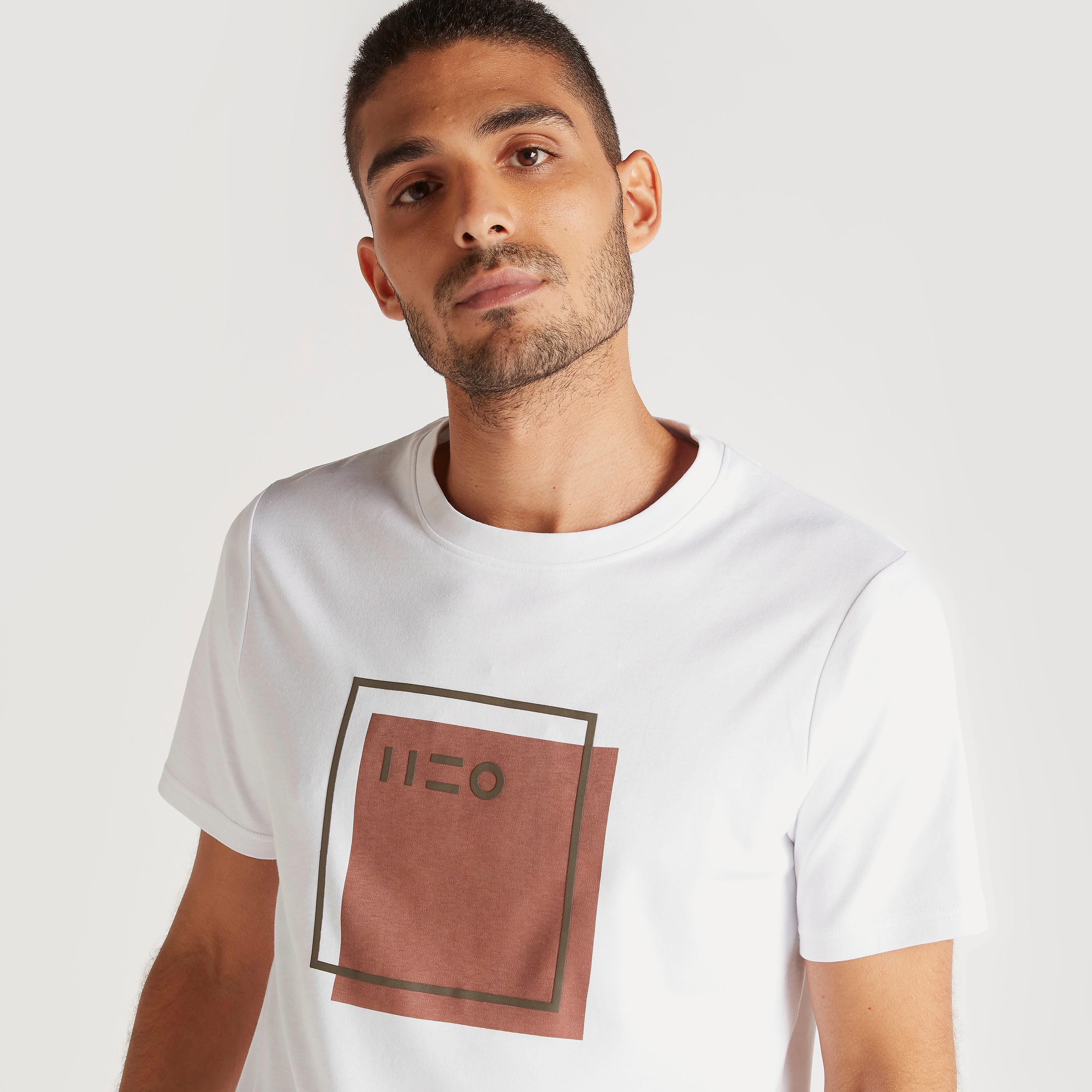 تيشيرت بطبعات بياقة ضيّقة من آيكونيك-men-clothing-tshirtsandpolos-tshirts-image-2
