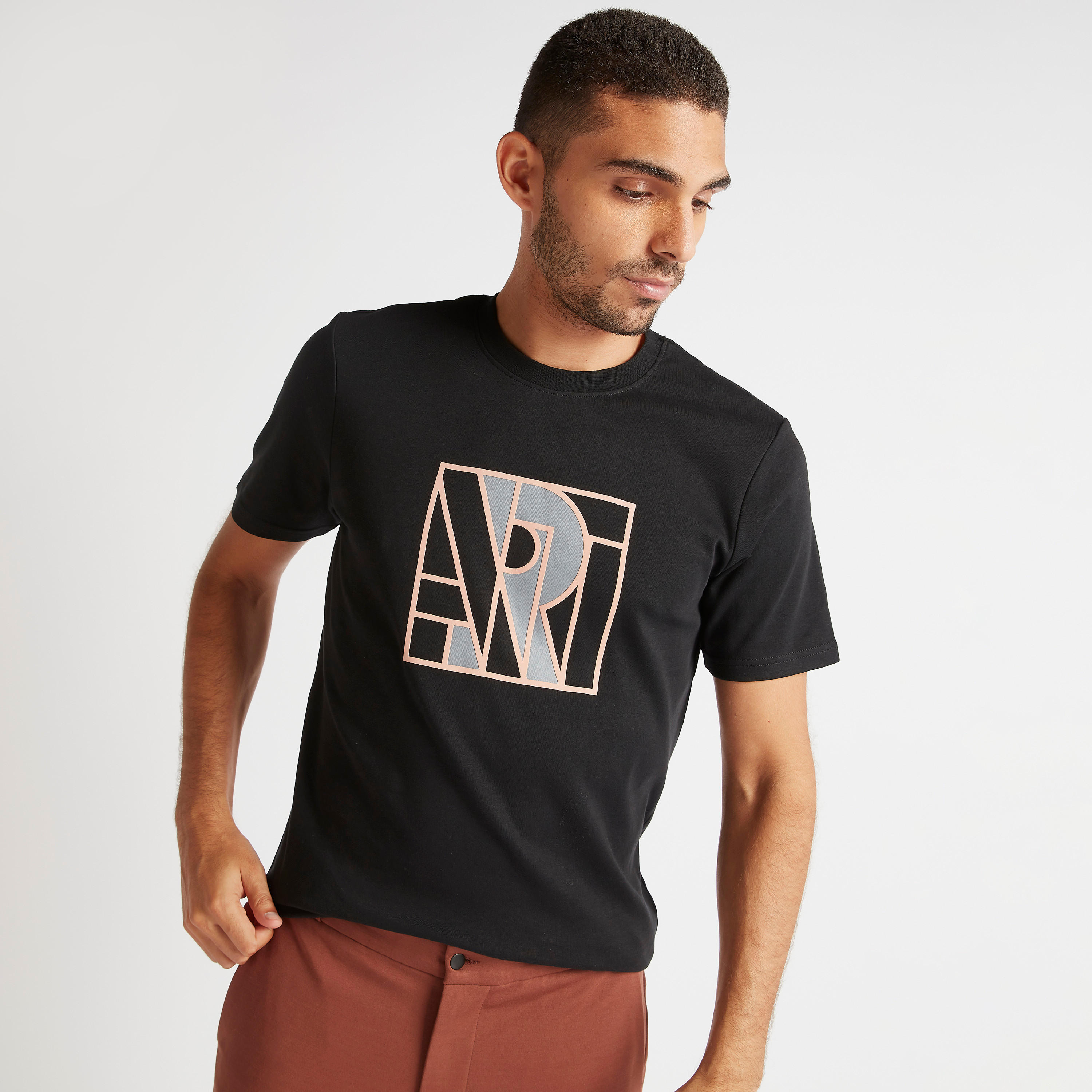 تيشيرت بقصّة سليم وياقة ضيقة وأكمام قصيرة وطبعات-men-clothing-tshirtsandpolos-tshirts-image-1