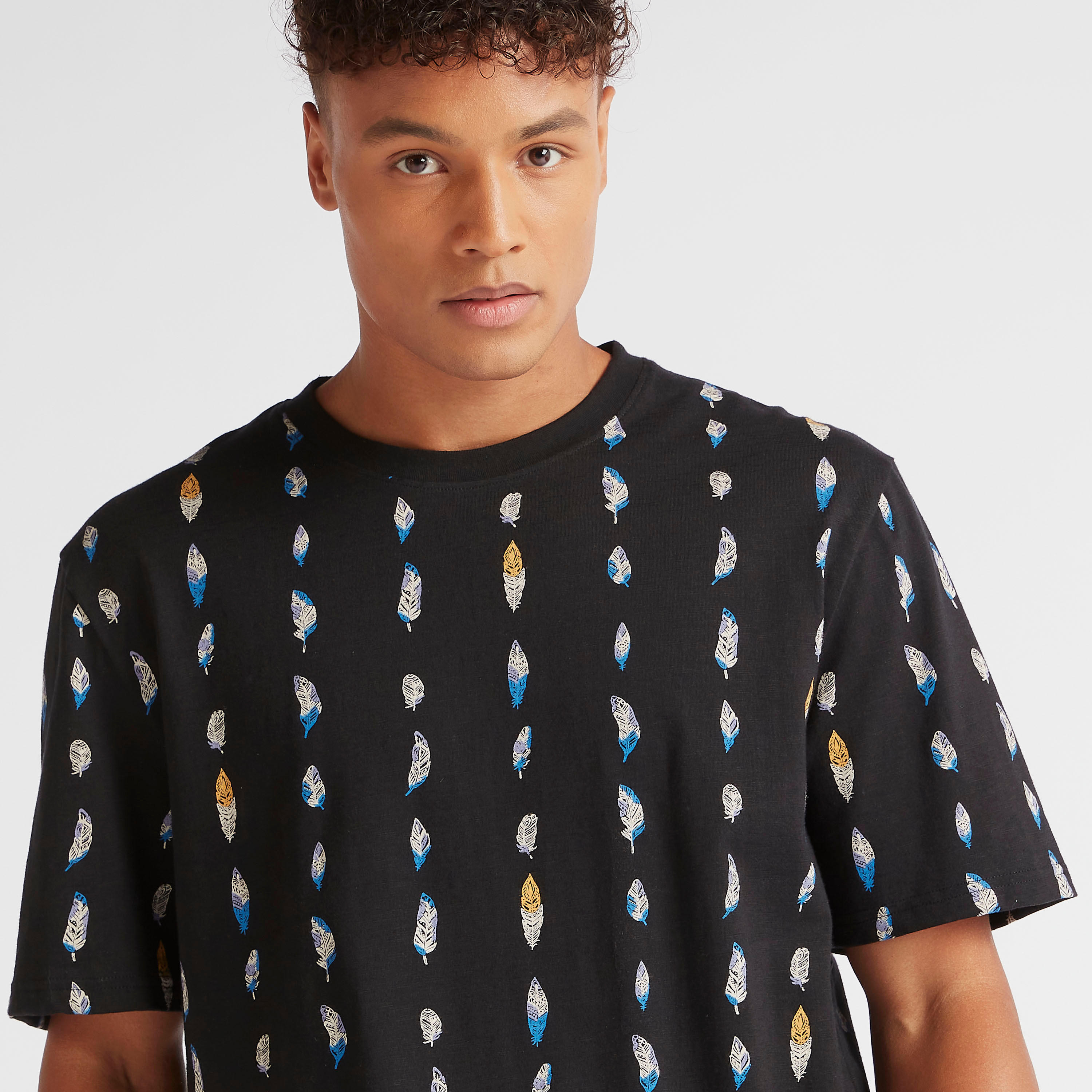 Iconic Feather Print T-shirt with Crew Neck-men-clothing-tshirtsandpolos-tshirts-image-3