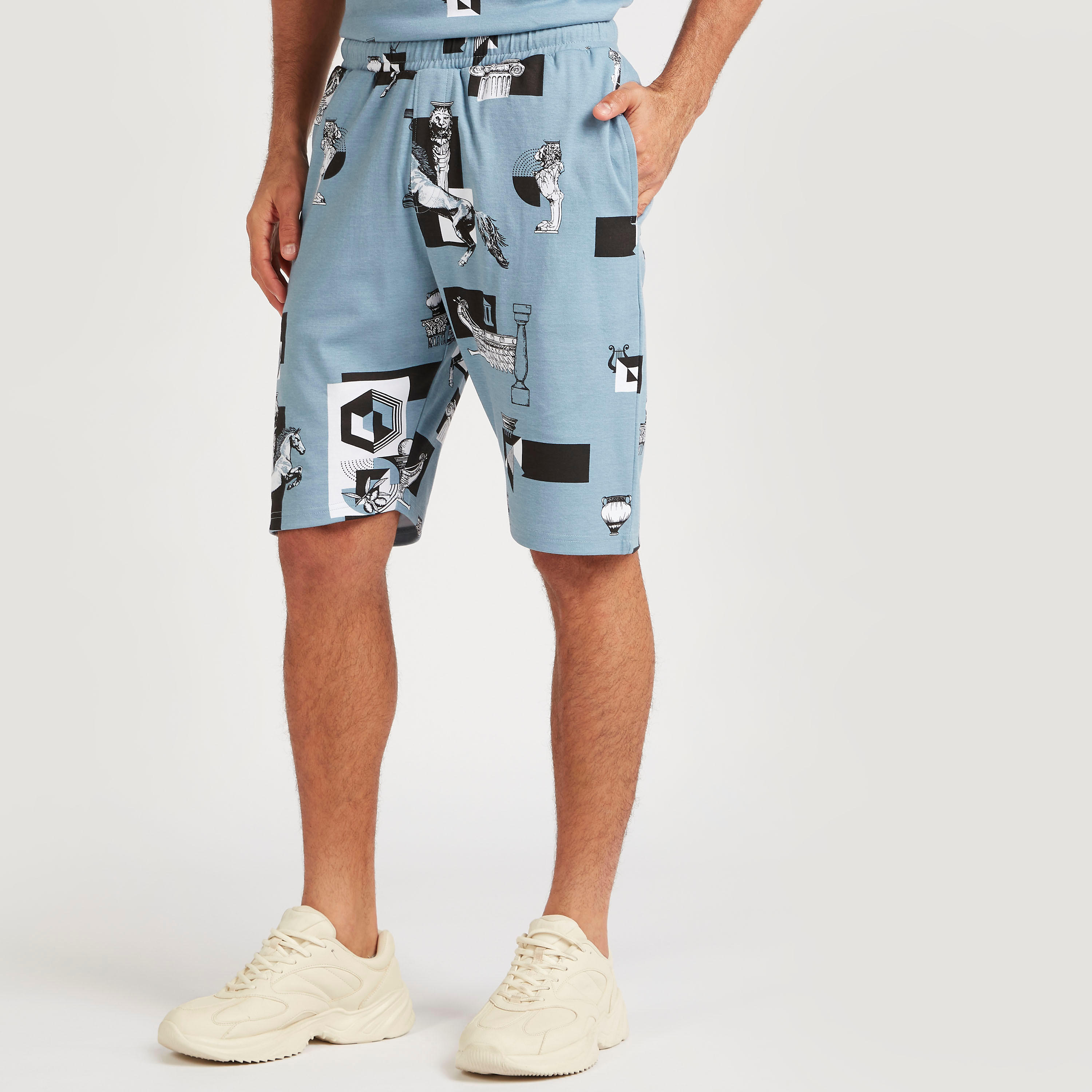 Iconic Printed Slim Fit Shorts with Drawstring Closure-men-clothing-bottoms-shorts-image-2