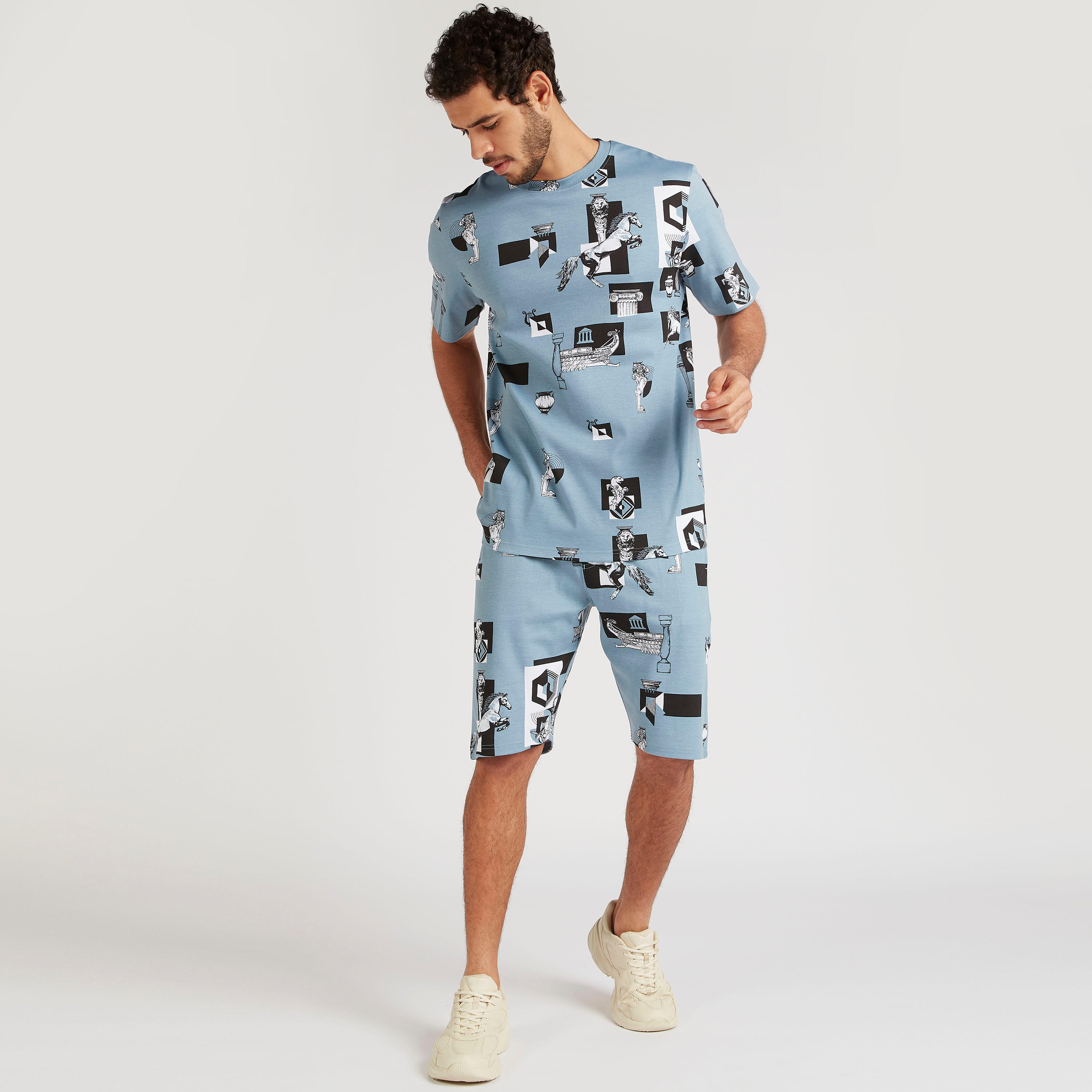 Iconic Printed Slim Fit Shorts with Drawstring Closure-men-clothing-bottoms-shorts-image-6