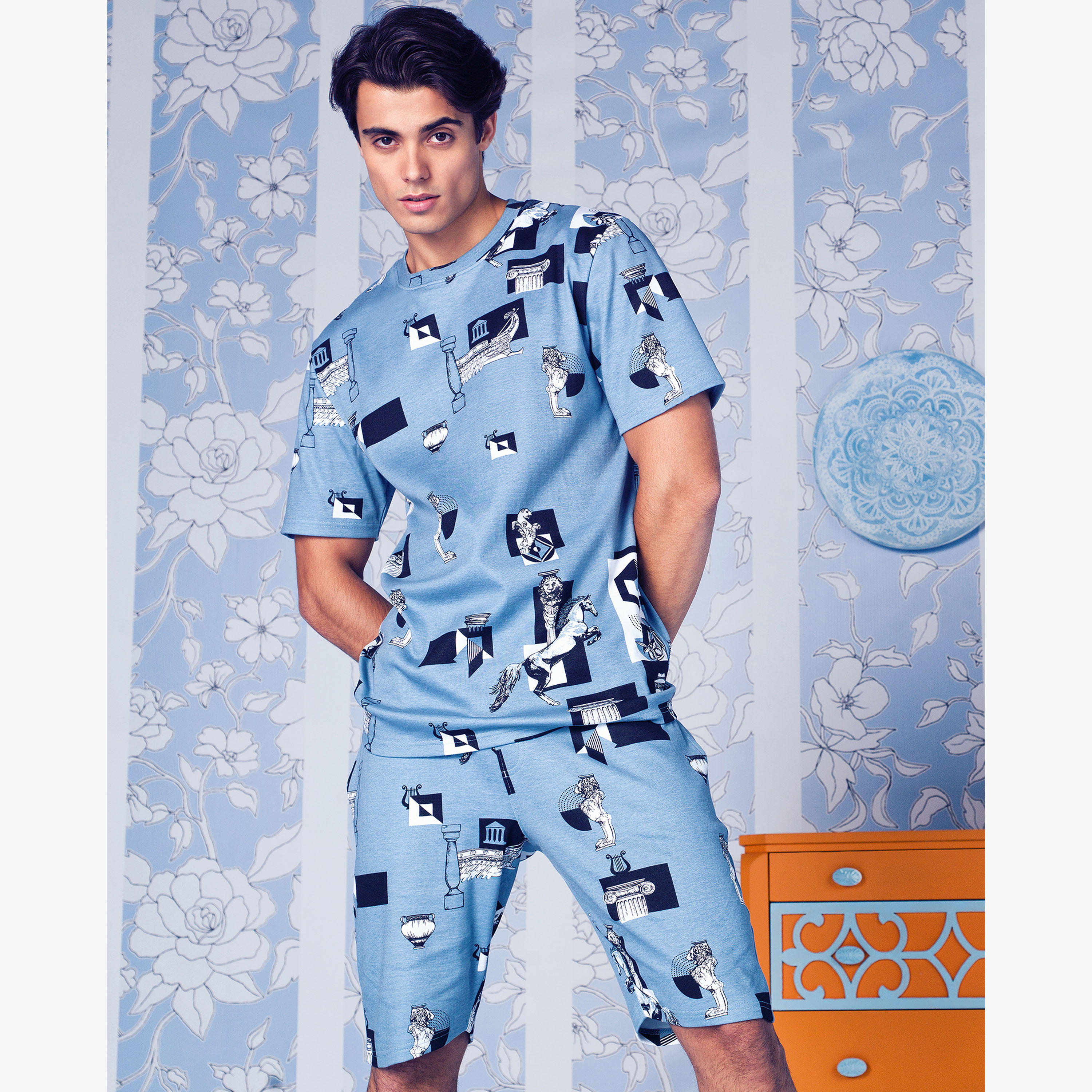 Iconic Printed Slim Fit Shorts with Drawstring Closure-men-clothing-bottoms-shorts-image-1