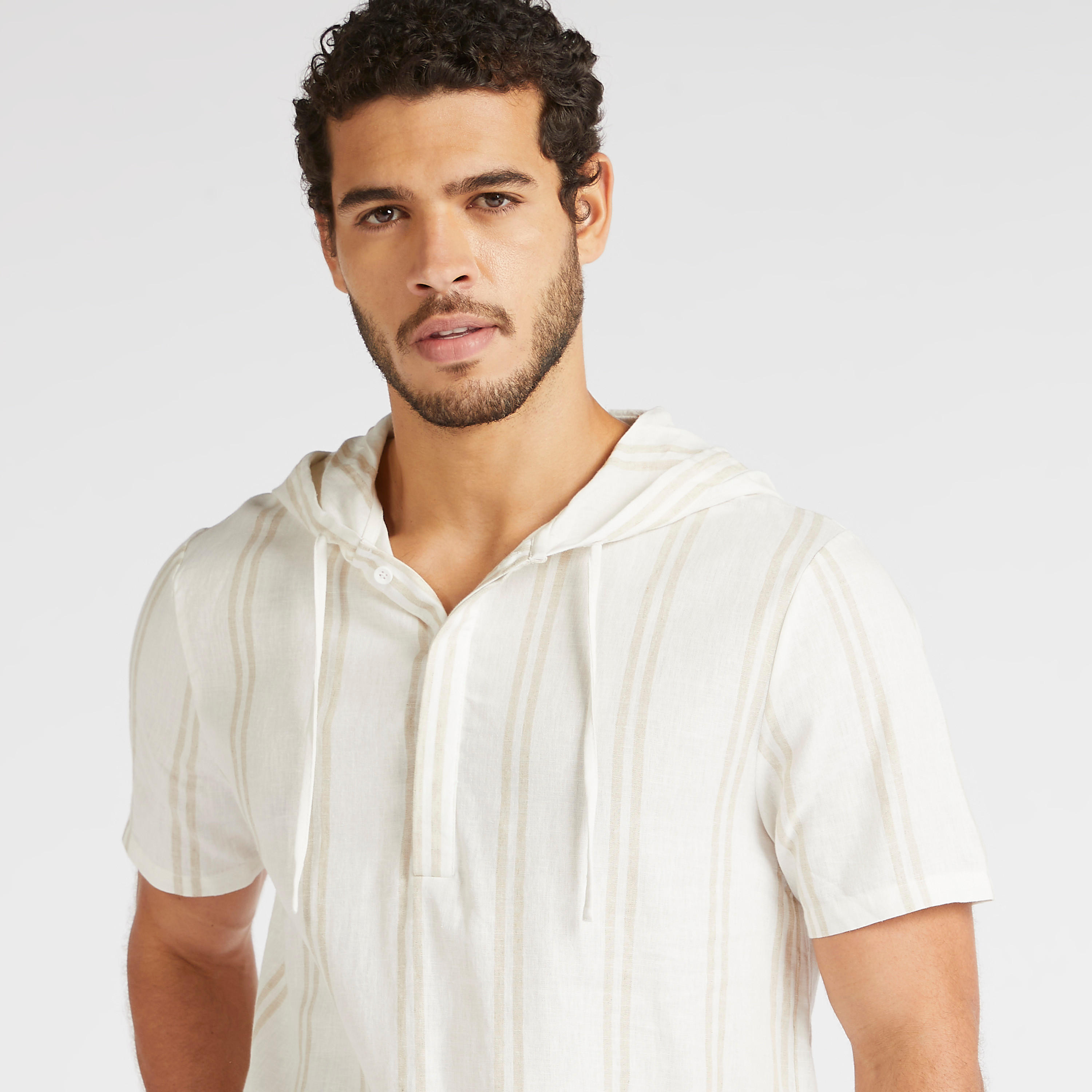 قميص مقلّم بقبّعة وأكمام قصيرة من آيكونيك-men-clothing-shirts-image-3