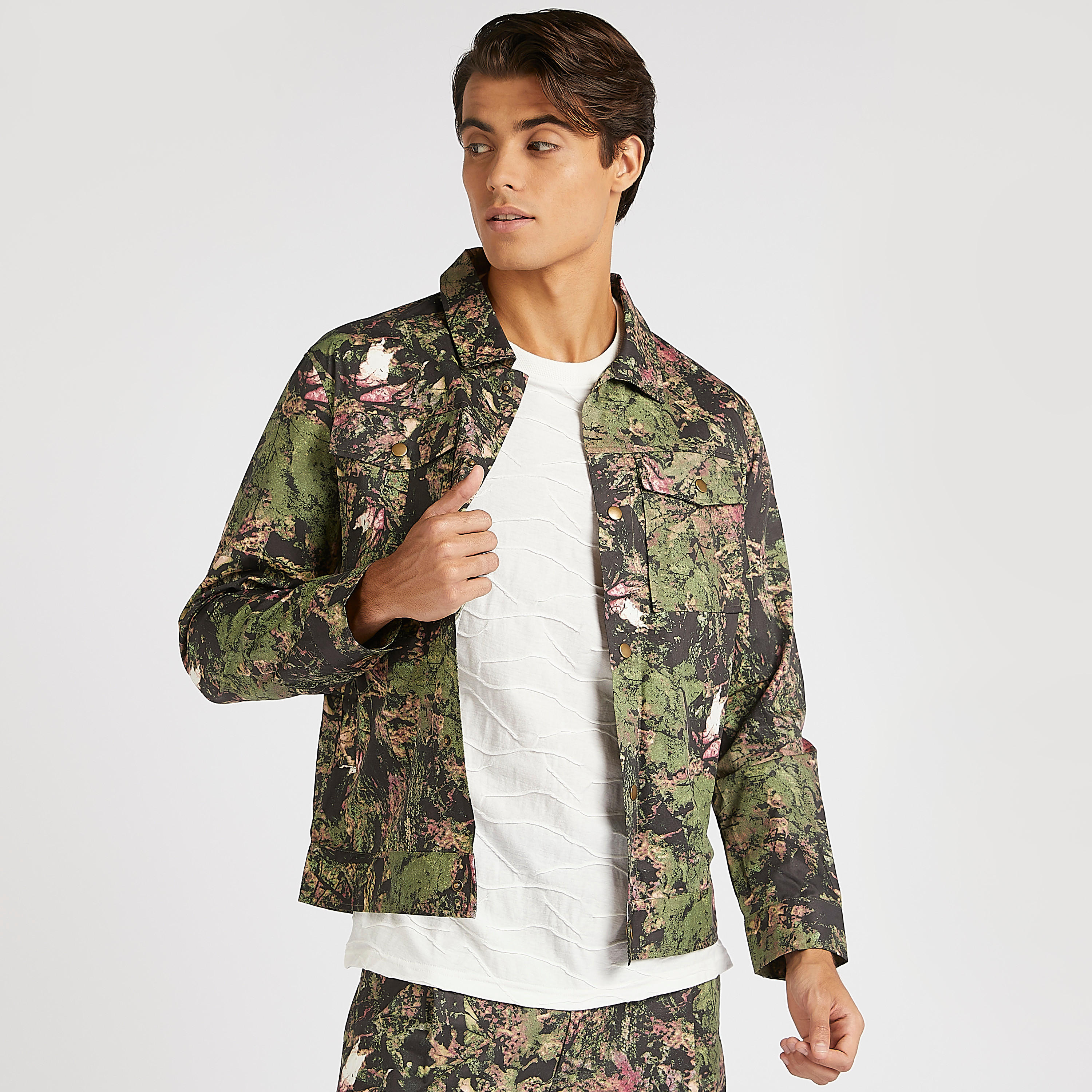 Iconic Printed Lightweight Jacket with Flap Pockets-men-clothing-jacketsandblazers-jackets-image-1