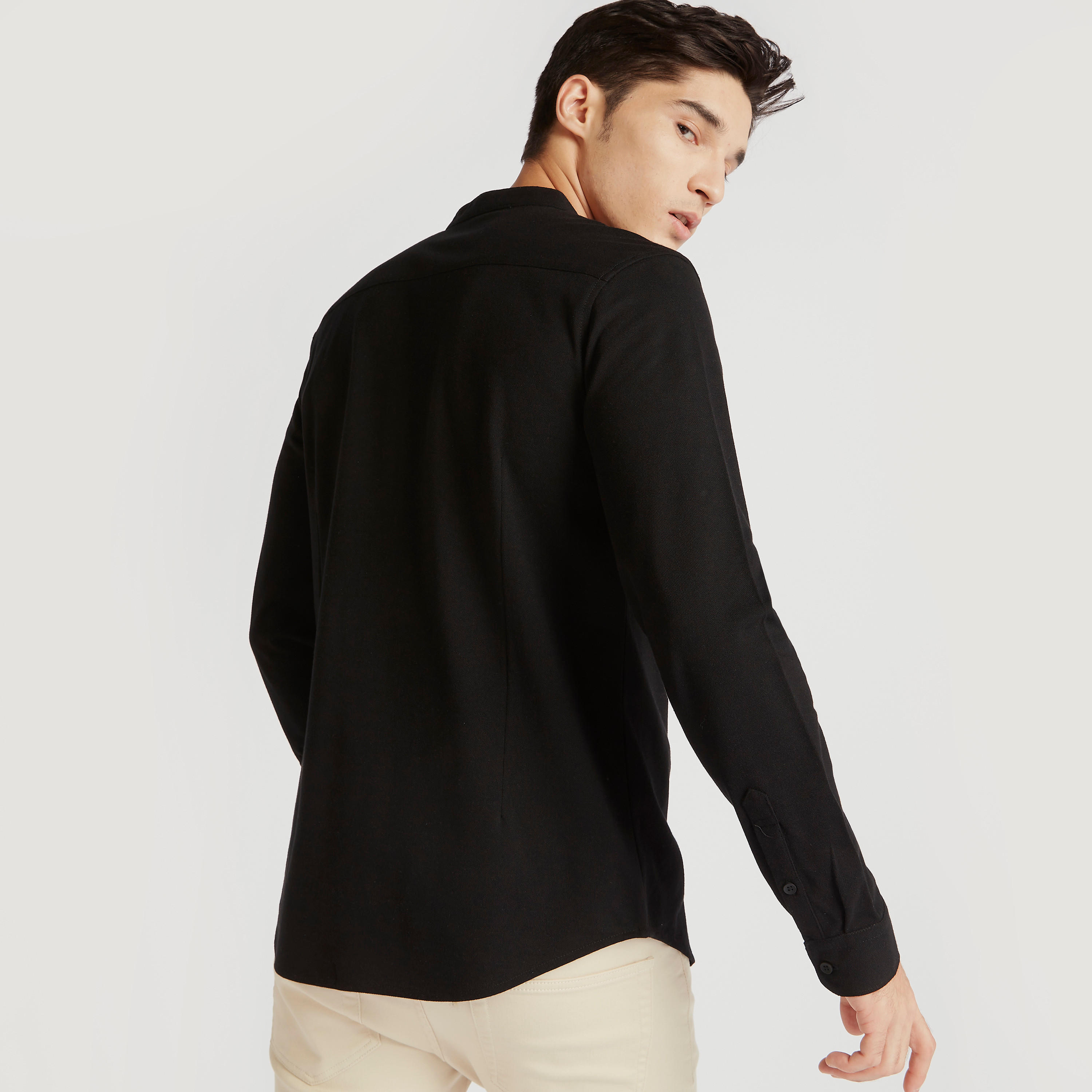 قميص بقصّة سليم وسحاب إغلاق وياقة ماندرين من آيكونيك-men-clothing-shirts-image-13