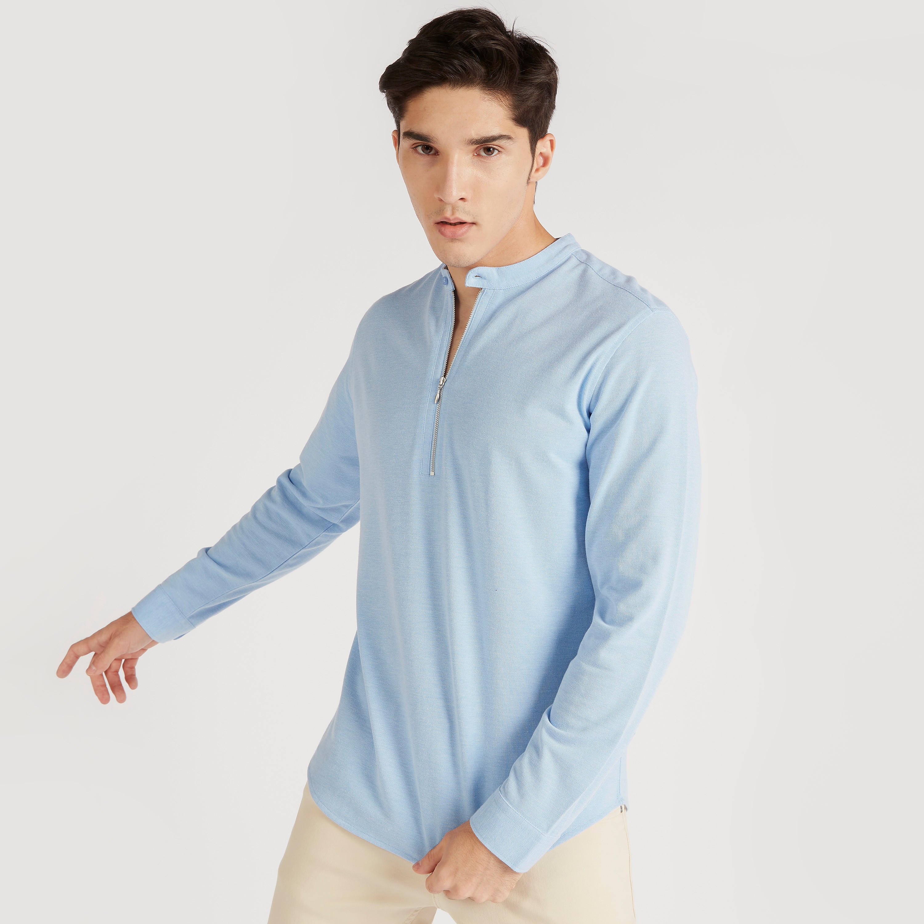 قميص بقصّة سليم وسحاب إغلاق وياقة ماندرين من آيكونيك-men-clothing-shirts-image-16