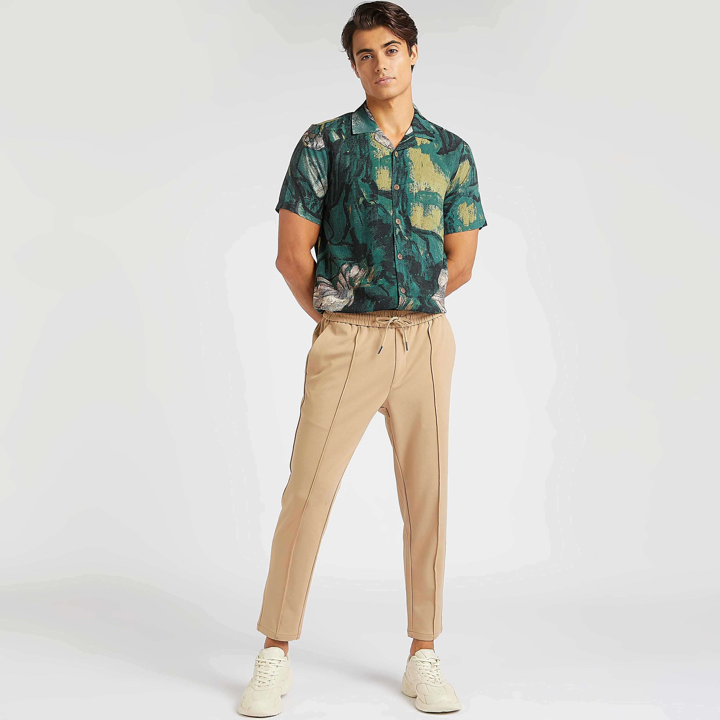 بنطلون رياضي قصير وخصر مرن ورباط إغلاق من آيكونيك-men-clothing-bottoms-trousersandchinos-trousers-image-2
