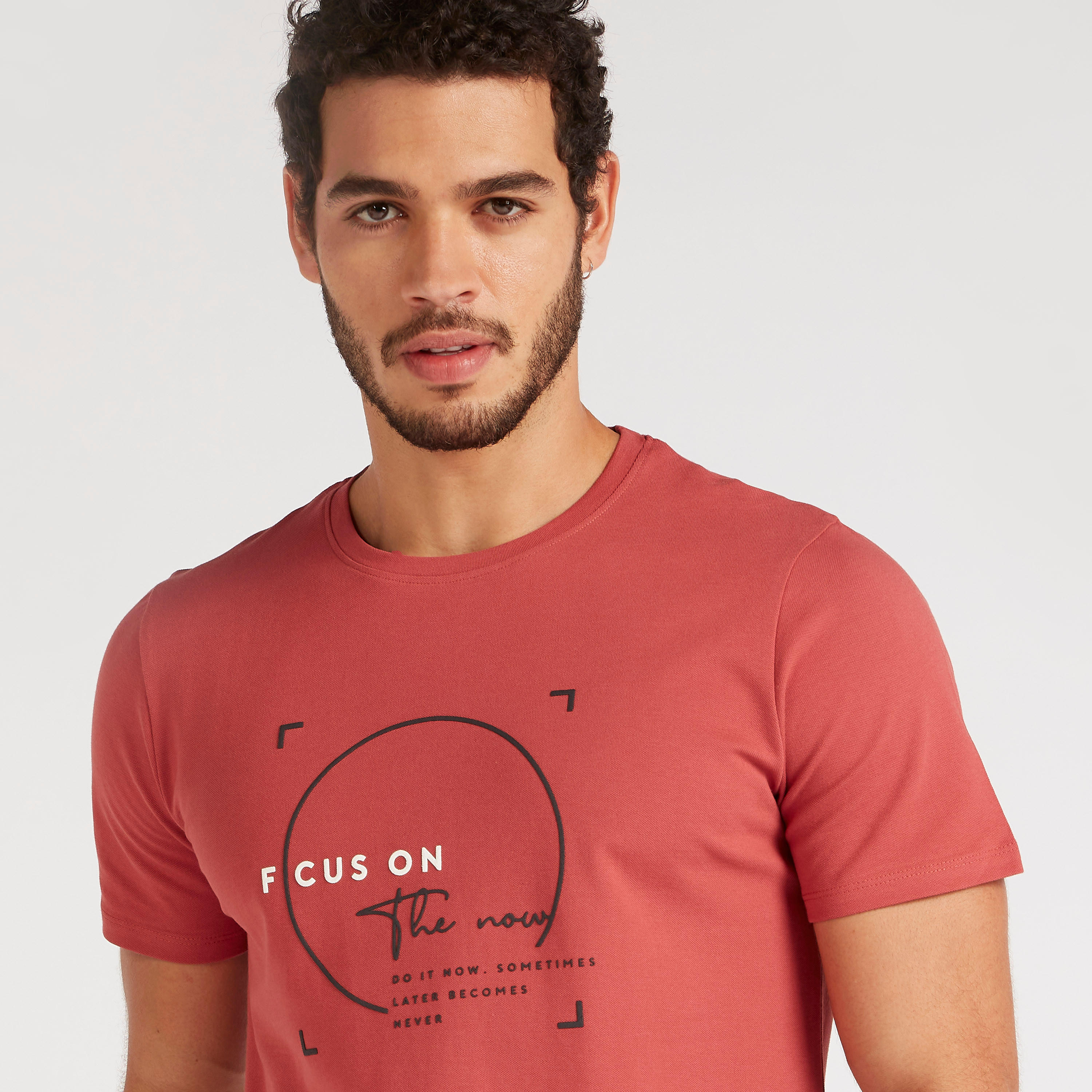 Iconic Printed Crew Neck T-shirt with Short Sleeves-men-clothing-tshirtsandpolos-tshirts-image-3