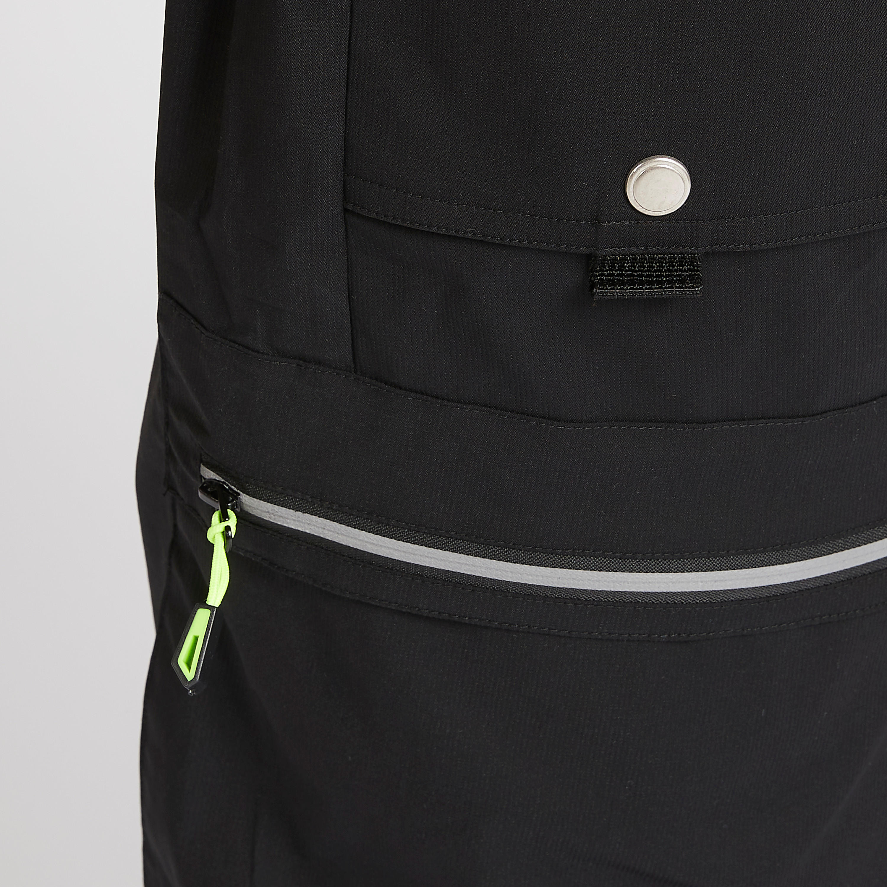 بنطلون رياضي بقصّة سليم وخصر مرن مع إبزيم للإغلاق وجيوب-men-clothing-bottoms-trousersandchinos-trousers-image-6