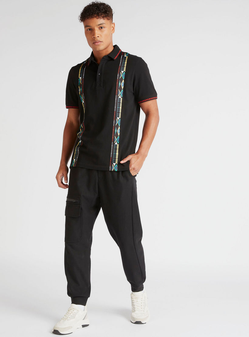 تيشيرت بولو بأكمام قصيرة وطبعات من آيكونيك-men-clothing-tshirtsandpolos-polos-image-5