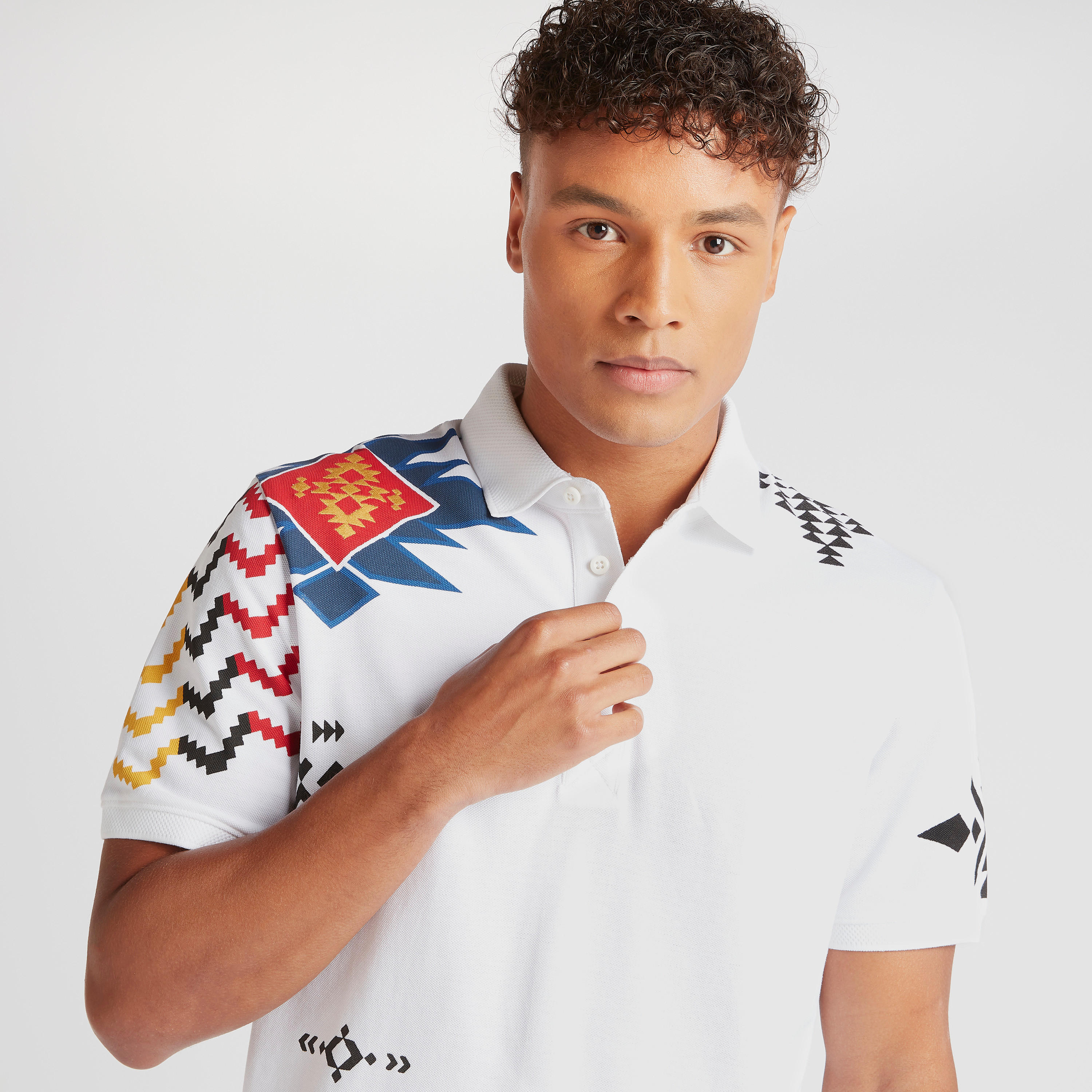 تيشيرت بولو بقصة سليم وأكمام قصيرة وطبعات من آيكونيك-men-clothing-tshirtsandpolos-polos-image-3