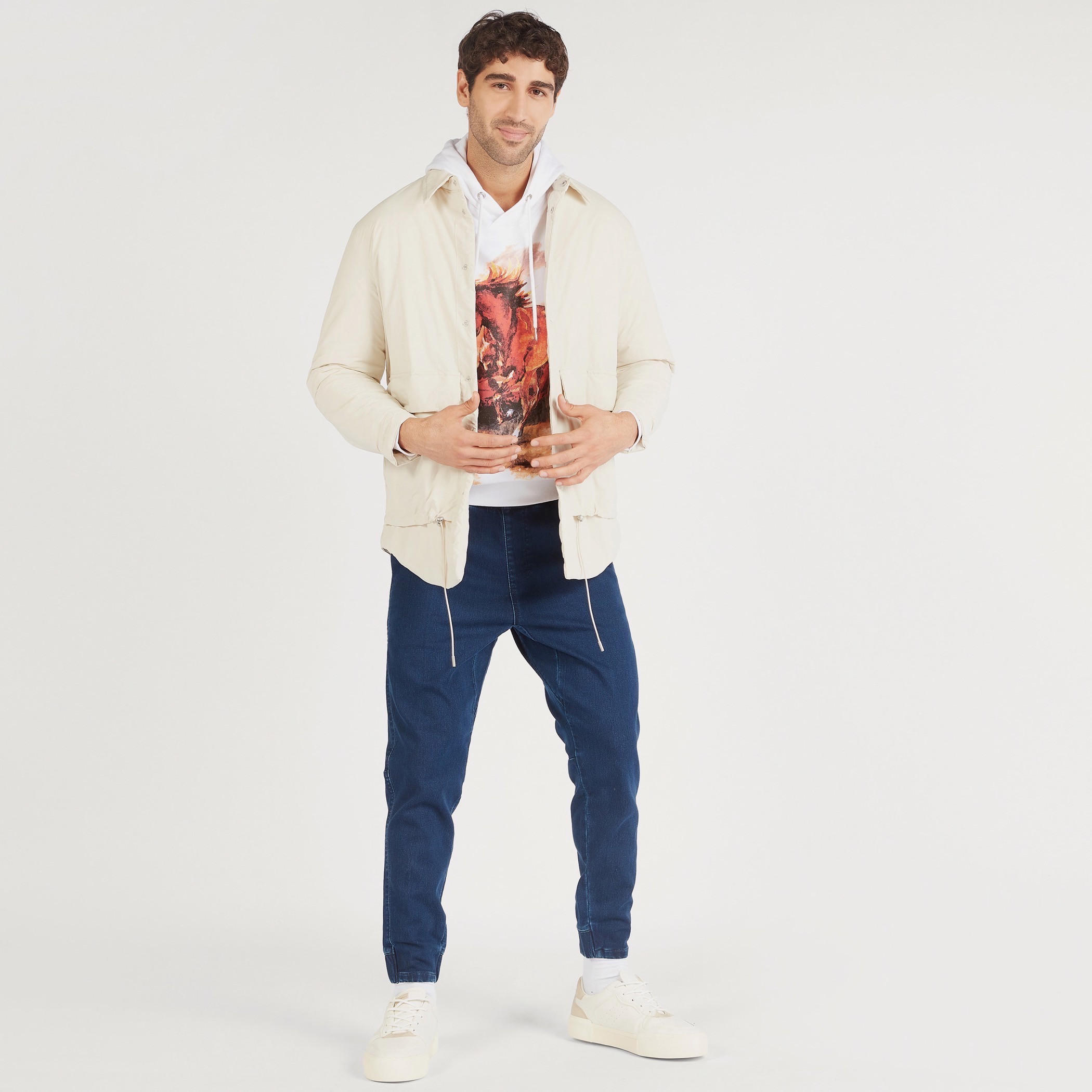 Iconic Printed Hooded Sweatshirt with Long Sleeves-men-winterwear-hoodiesandsweatshirts-image-2