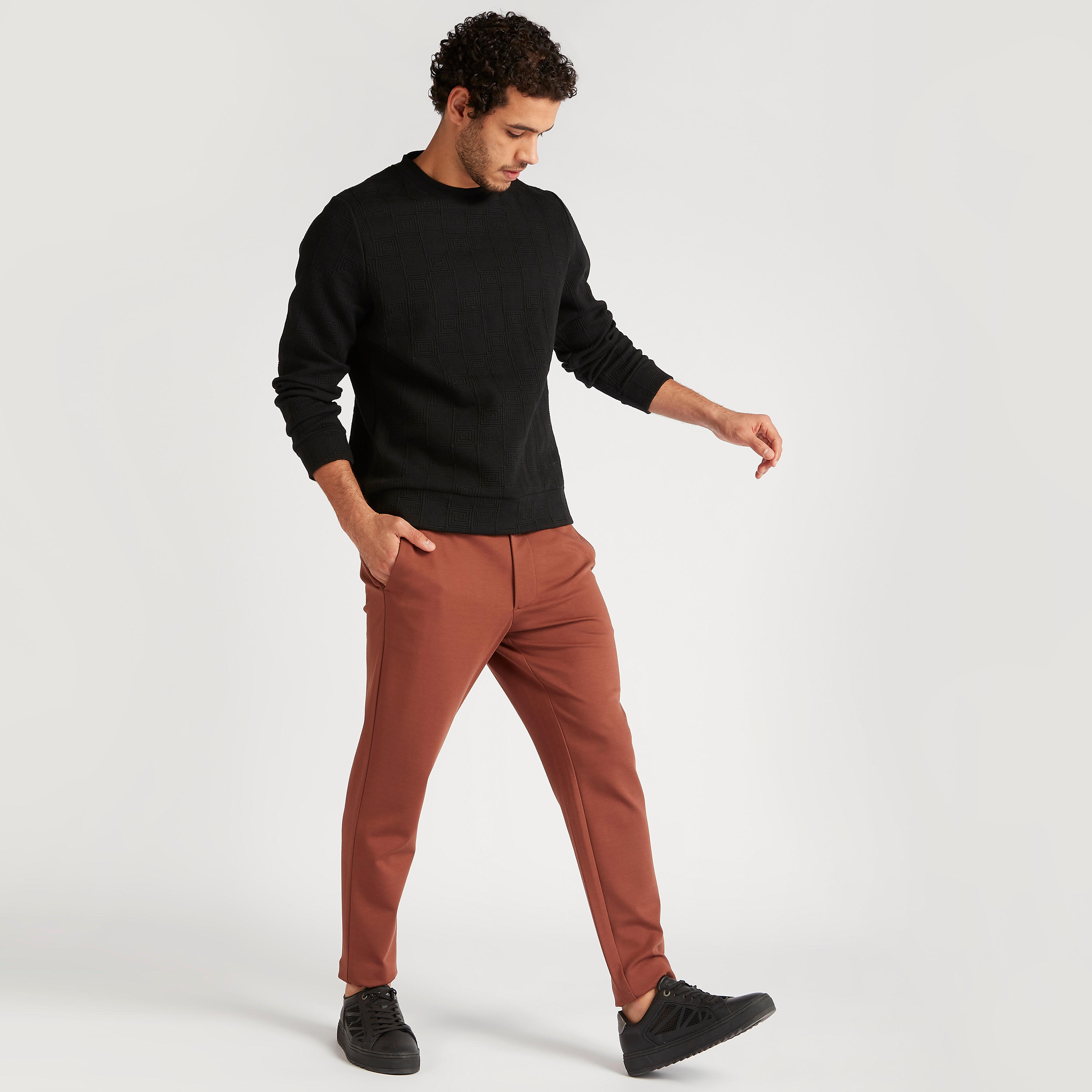 Iconic Textured Sweatshirt with Crew Neck and Long Sleeves-men-winterwear-hoodiesandsweatshirts-image-2