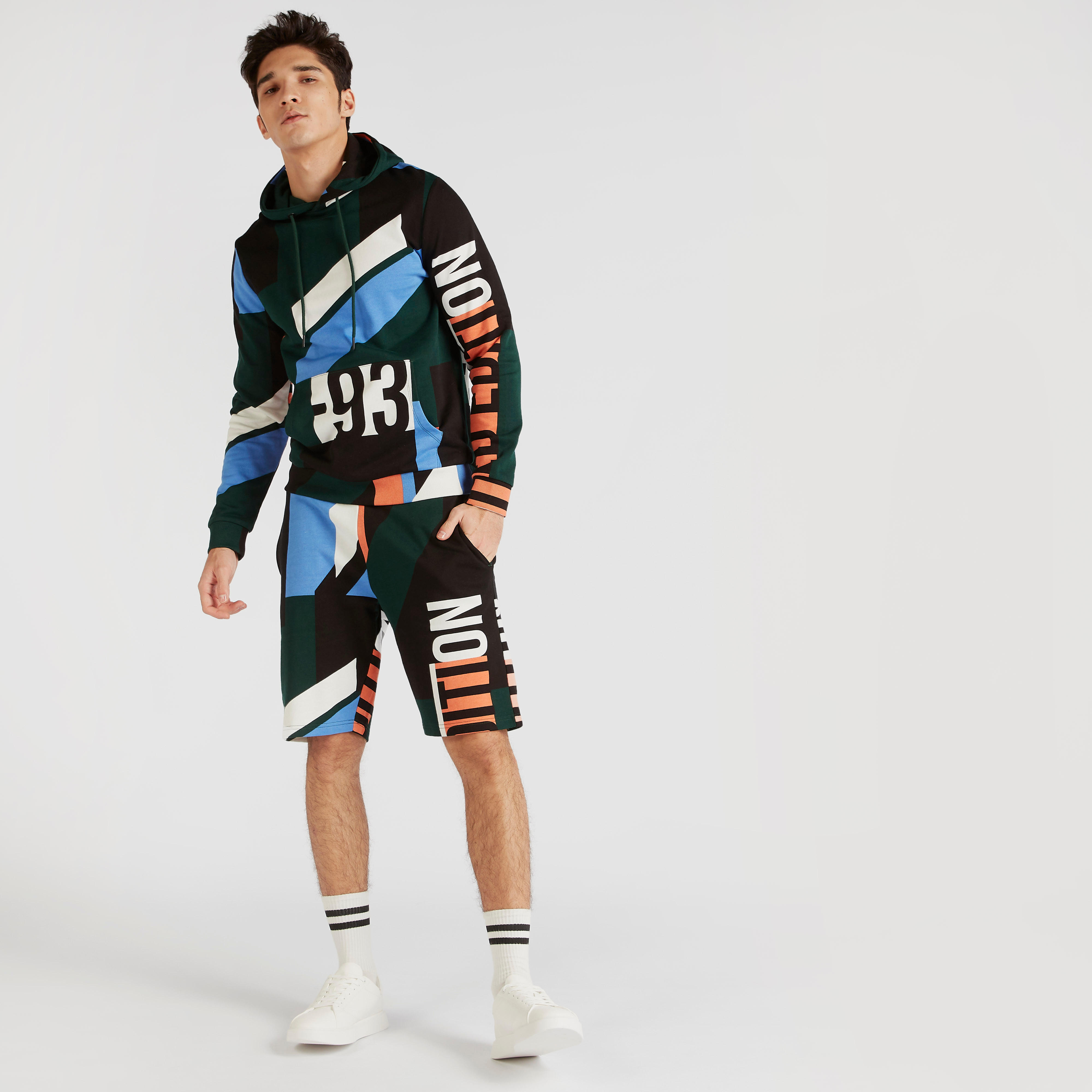 شورت برباط إغلاق وطبعات من آيكونيك-men-clothing-bottoms-shorts-image-5
