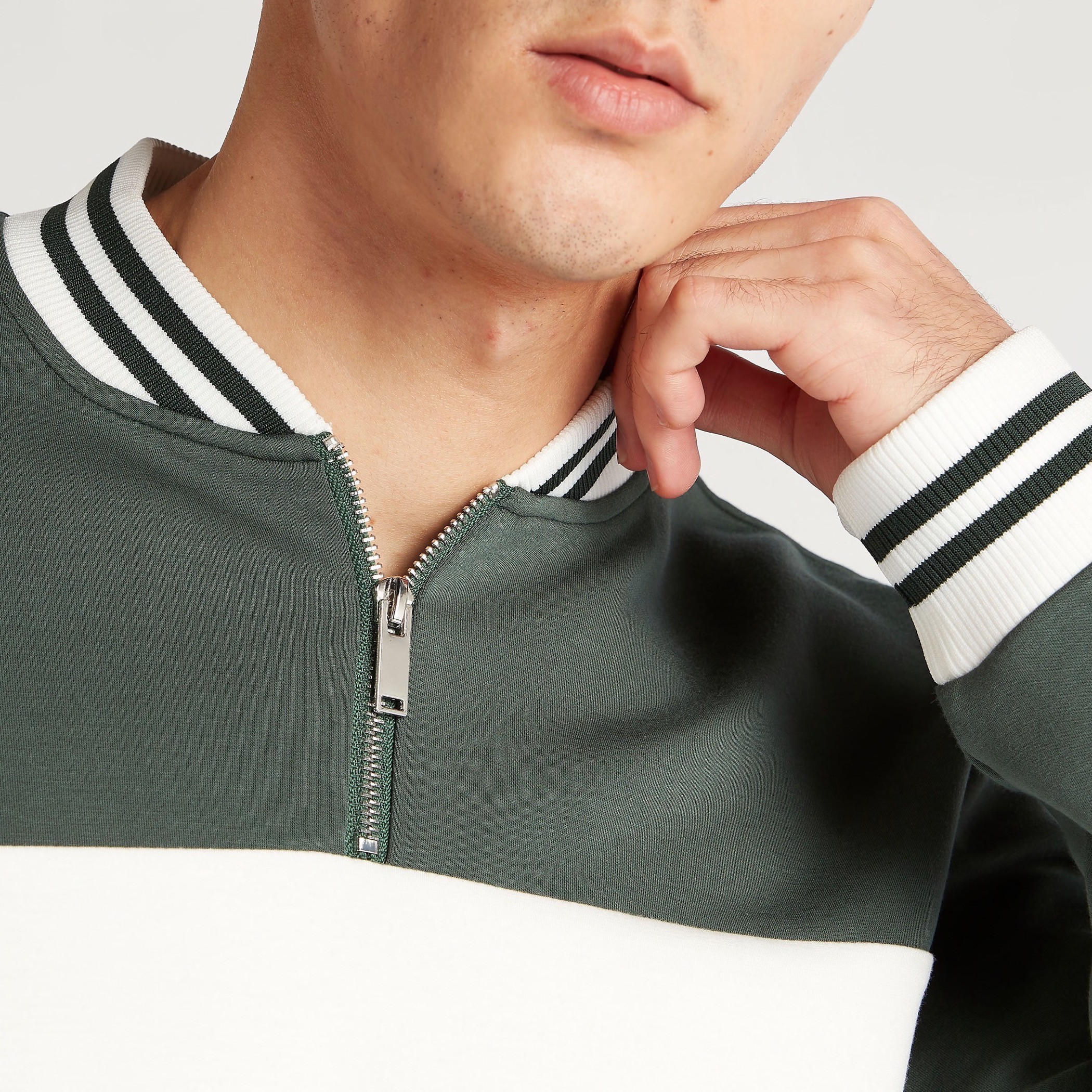سويت شيرت بياقة ماندارين وسحّاب إغلاق-men-winterwear-hoodiesandsweatshirts-image-8