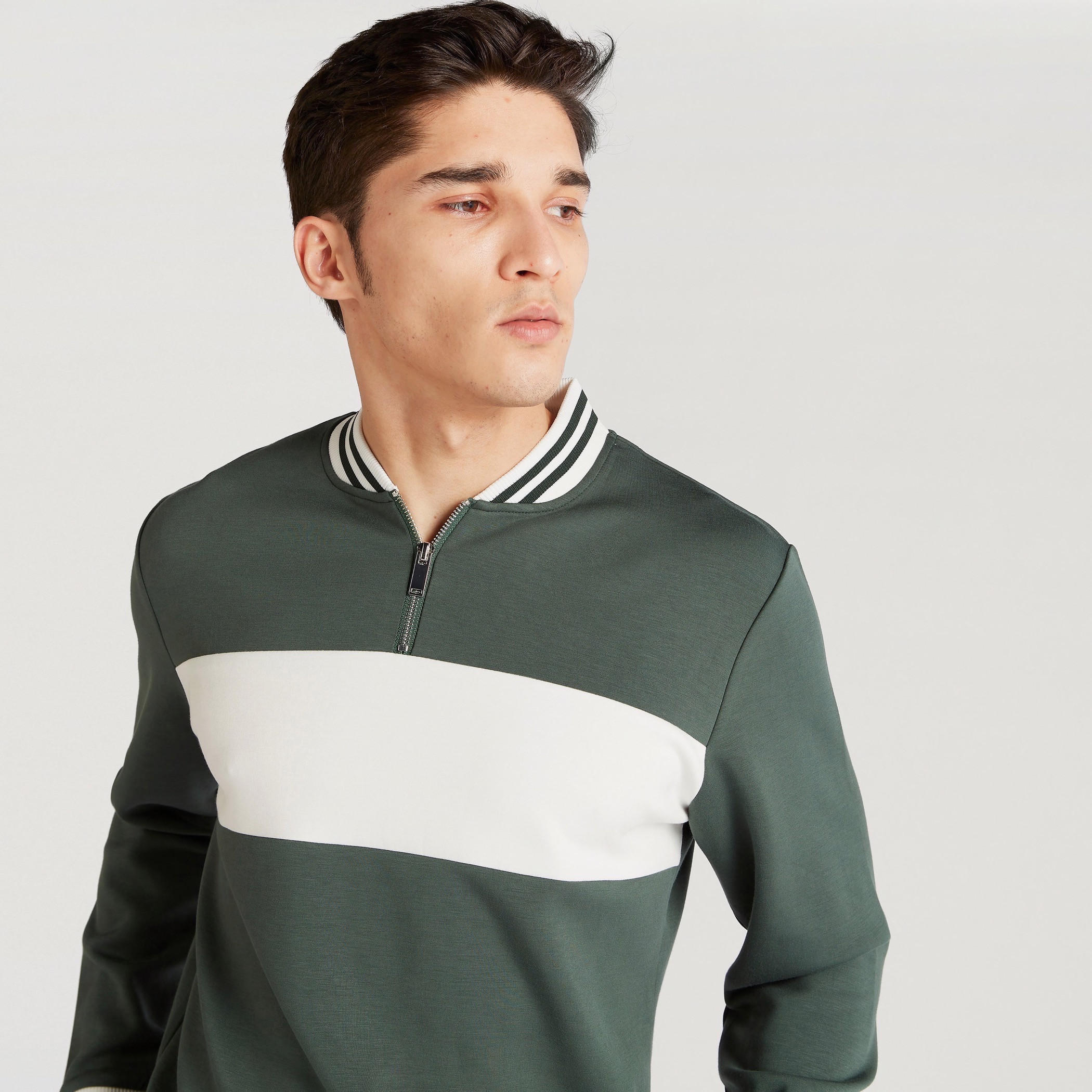 سويت شيرت بياقة ماندارين وسحّاب إغلاق-men-winterwear-hoodiesandsweatshirts-image-10