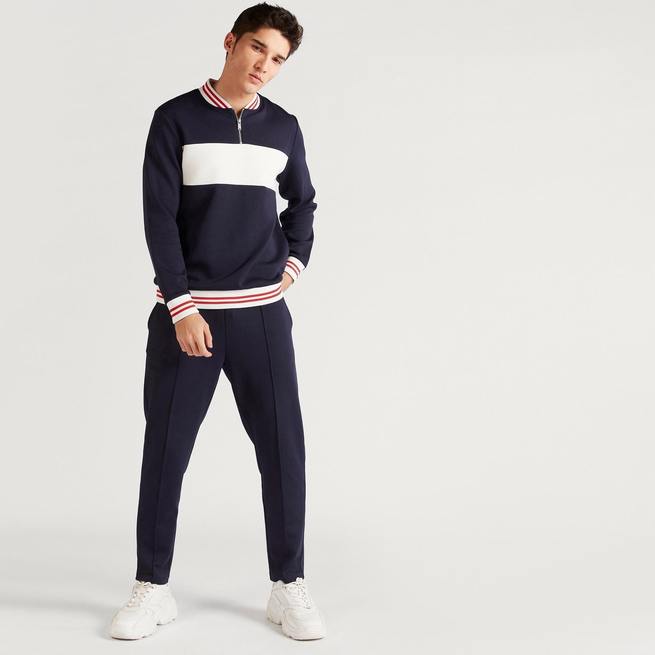 سويت شيرت بياقة ماندارين وسحّاب إغلاق-men-winterwear-hoodiesandsweatshirts-image-2