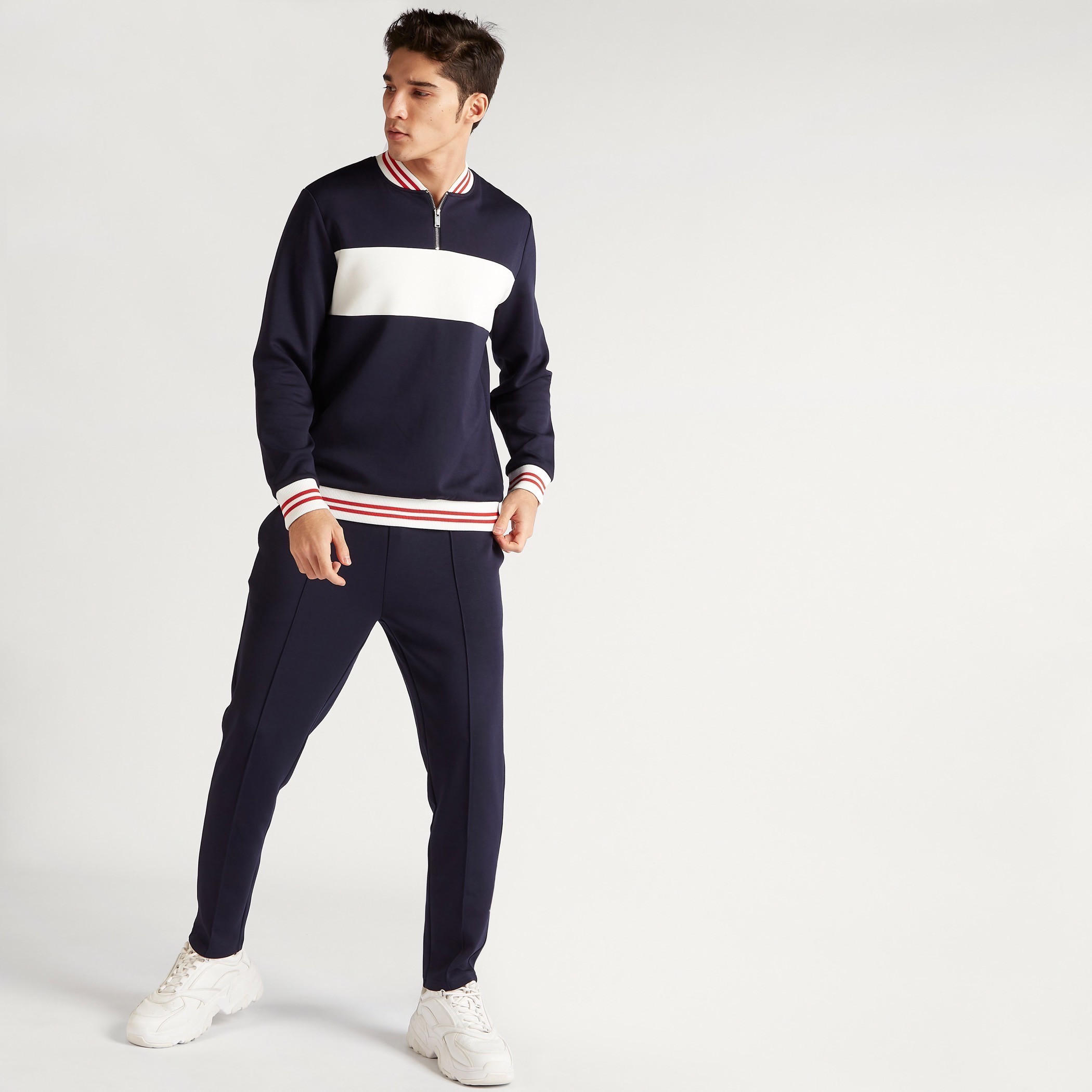 بنطلون رياضي سادة بخصر فليكسي متوسّط الارتفاع وجيوب-men-clothing-bottoms-joggers-image-2