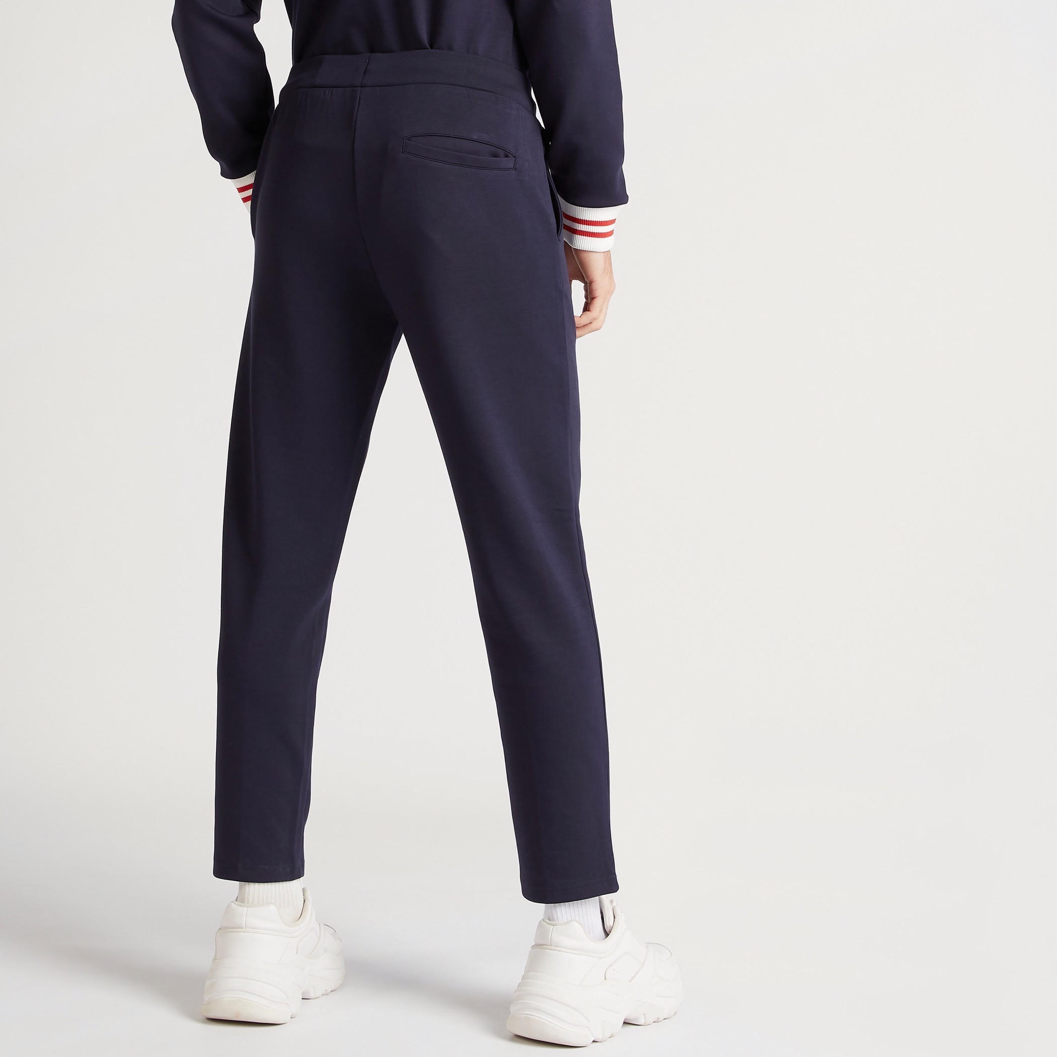 بنطلون رياضي سادة بخصر فليكسي متوسّط الارتفاع وجيوب-men-clothing-bottoms-joggers-image-4
