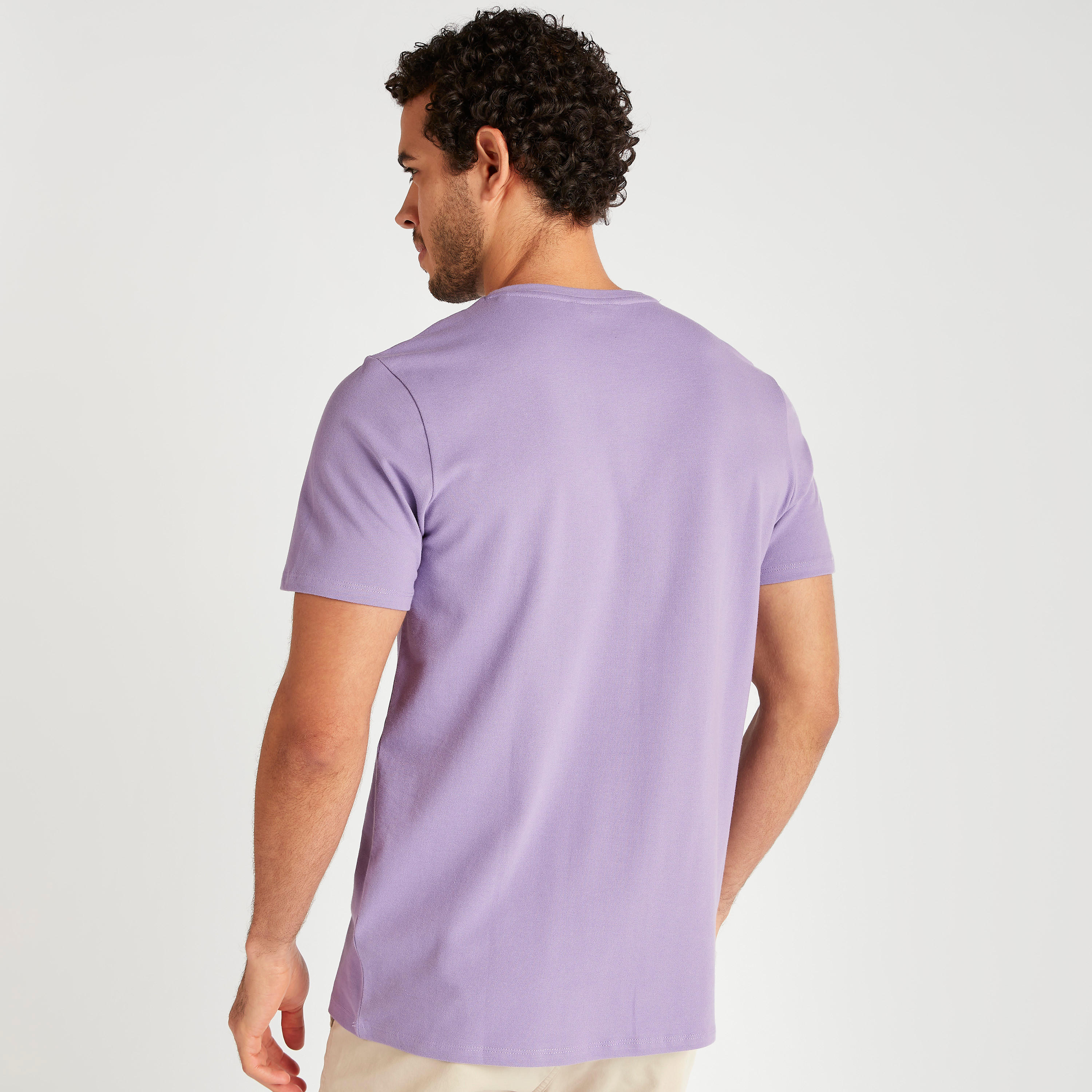 تيشيرت بياقة ضيّقة وأكمام قصيرة وطبعات من آيكونيك-men-clothing-tshirtsandpolos-tshirts-image-3