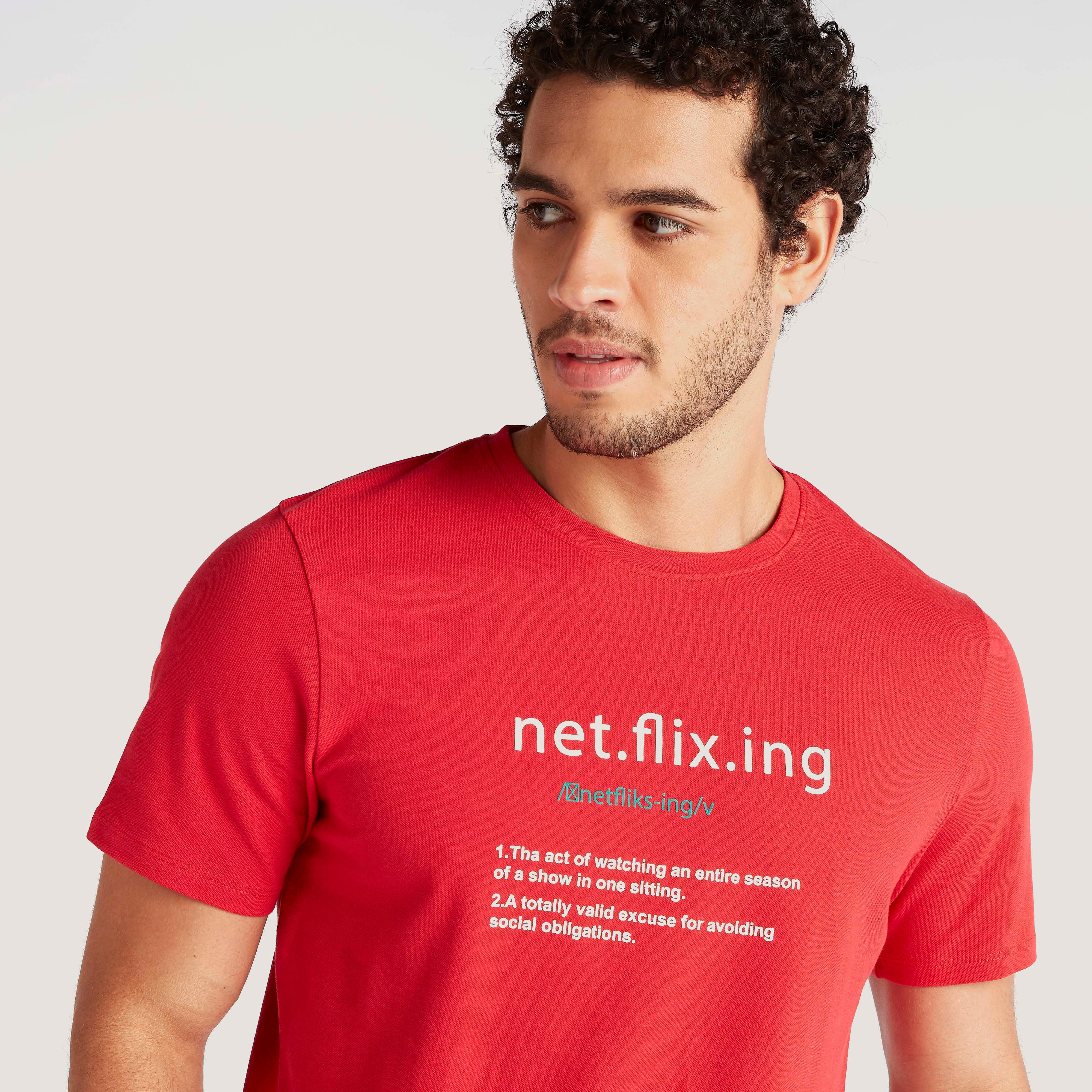 تيشيرت بياقة ضيّقة وأكمام قصيرة وطبعات من آيكونيك-men-clothing-tshirtsandpolos-tshirts-image-1
