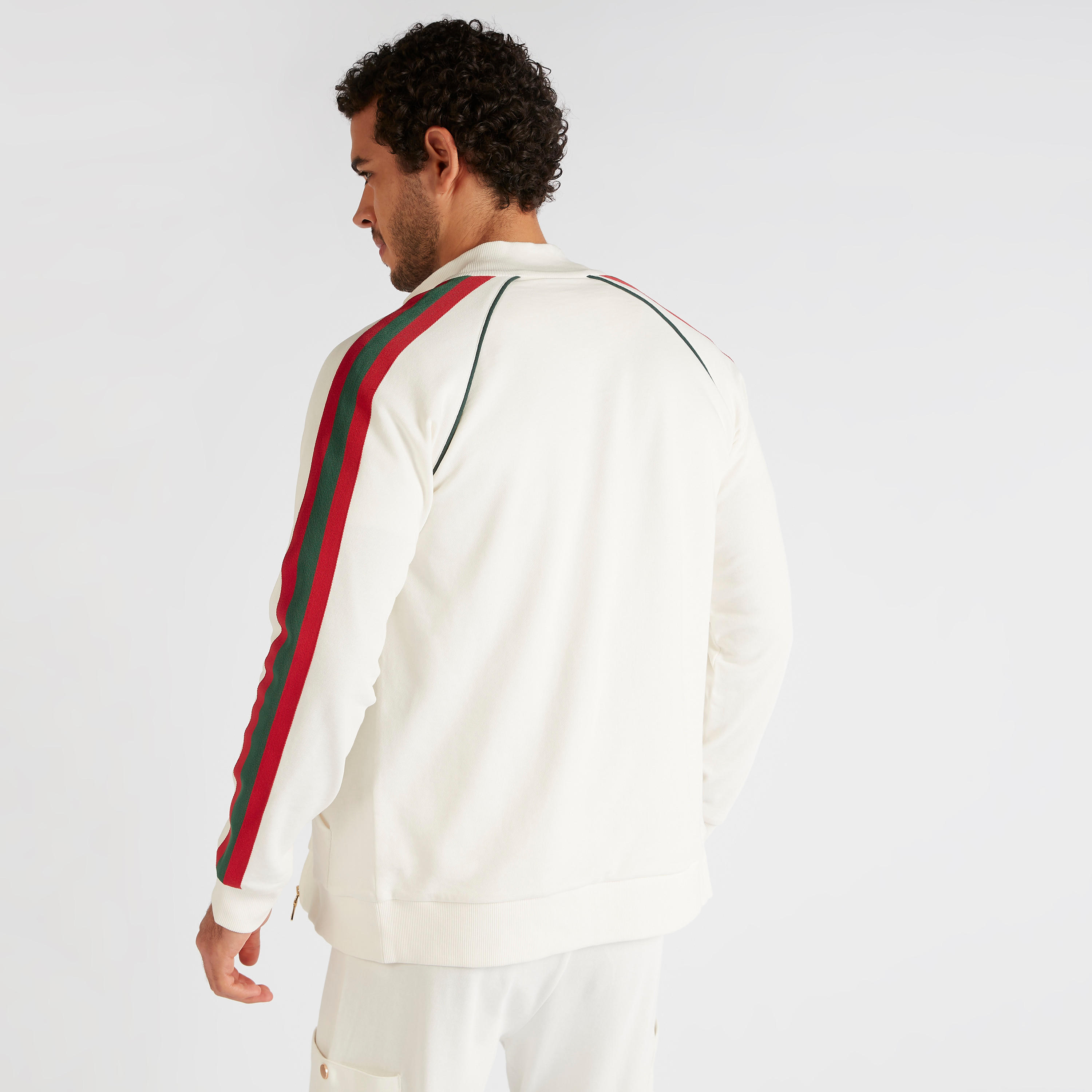 جاكيت سادة بسحّاب وتفاصيل شريطة-men-clothing-jacketsandblazers-jackets-image-4