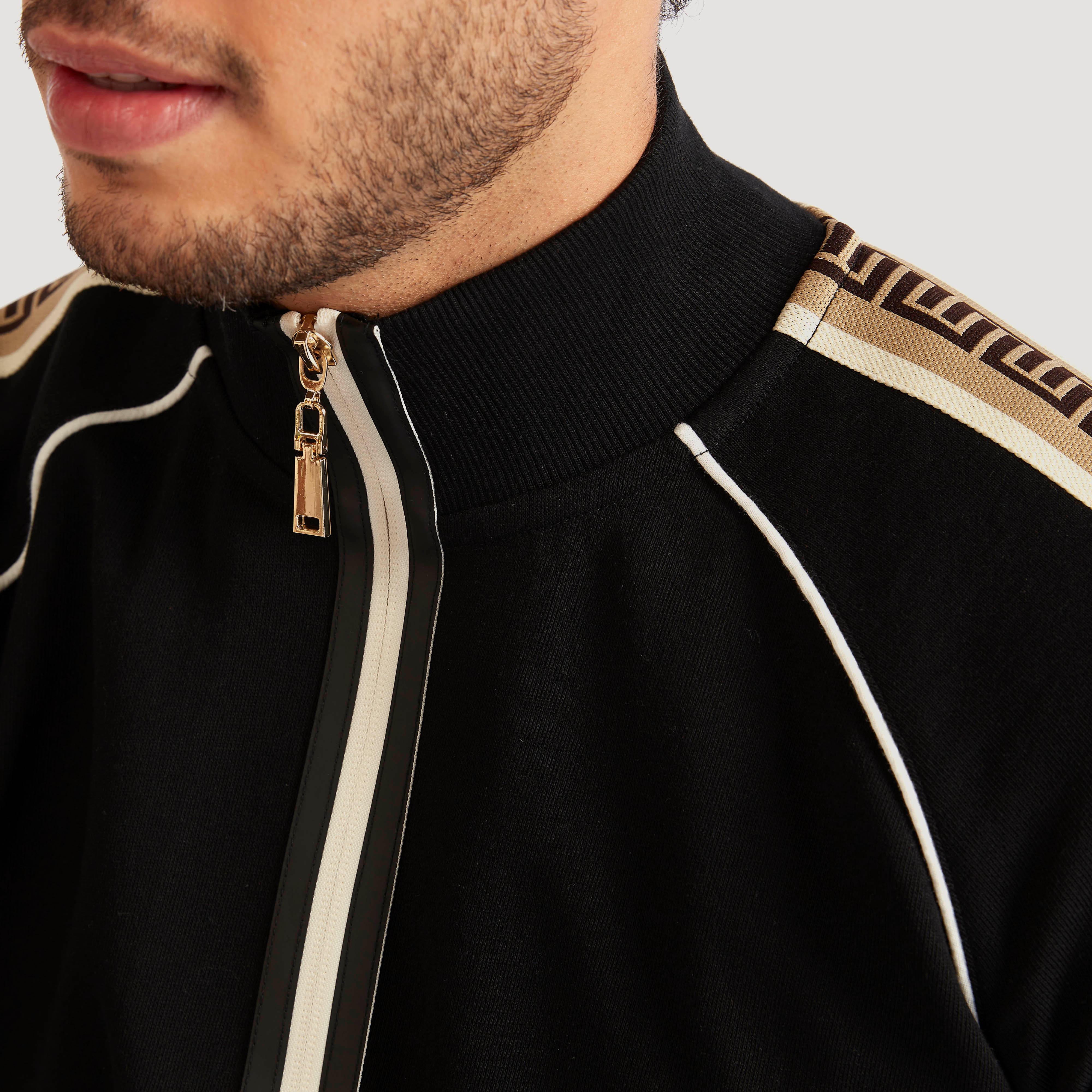 جاكيت بسحّاب وأكمام طويلة من آيكونيك-men-clothing-jacketsandblazers-jackets-image-3